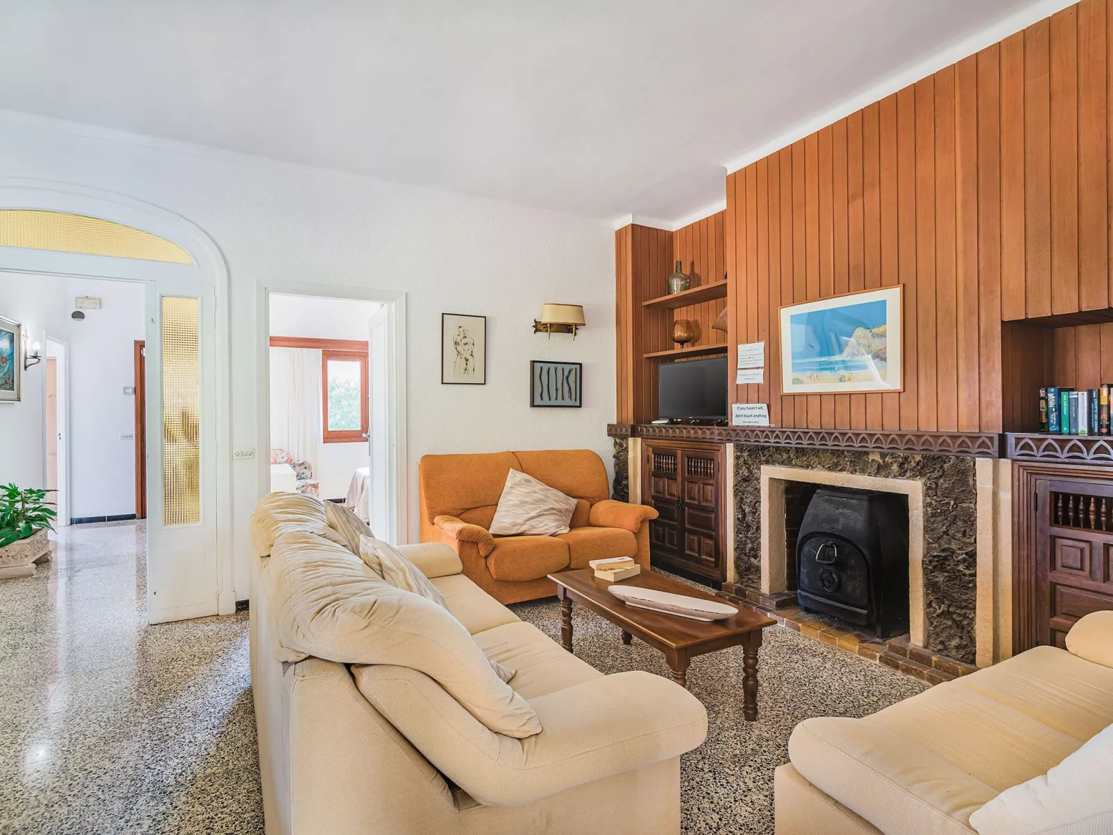 Finca "Can Sureda" mit Garten, Grill und Terrasse-Inside