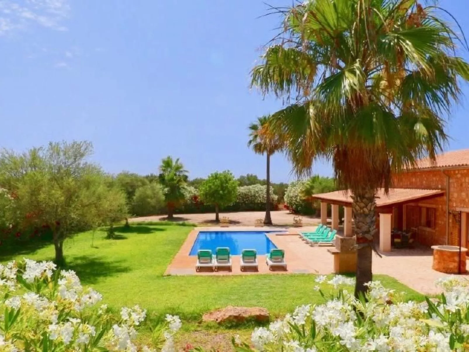 Poolfinca Can Acebal-Draußen