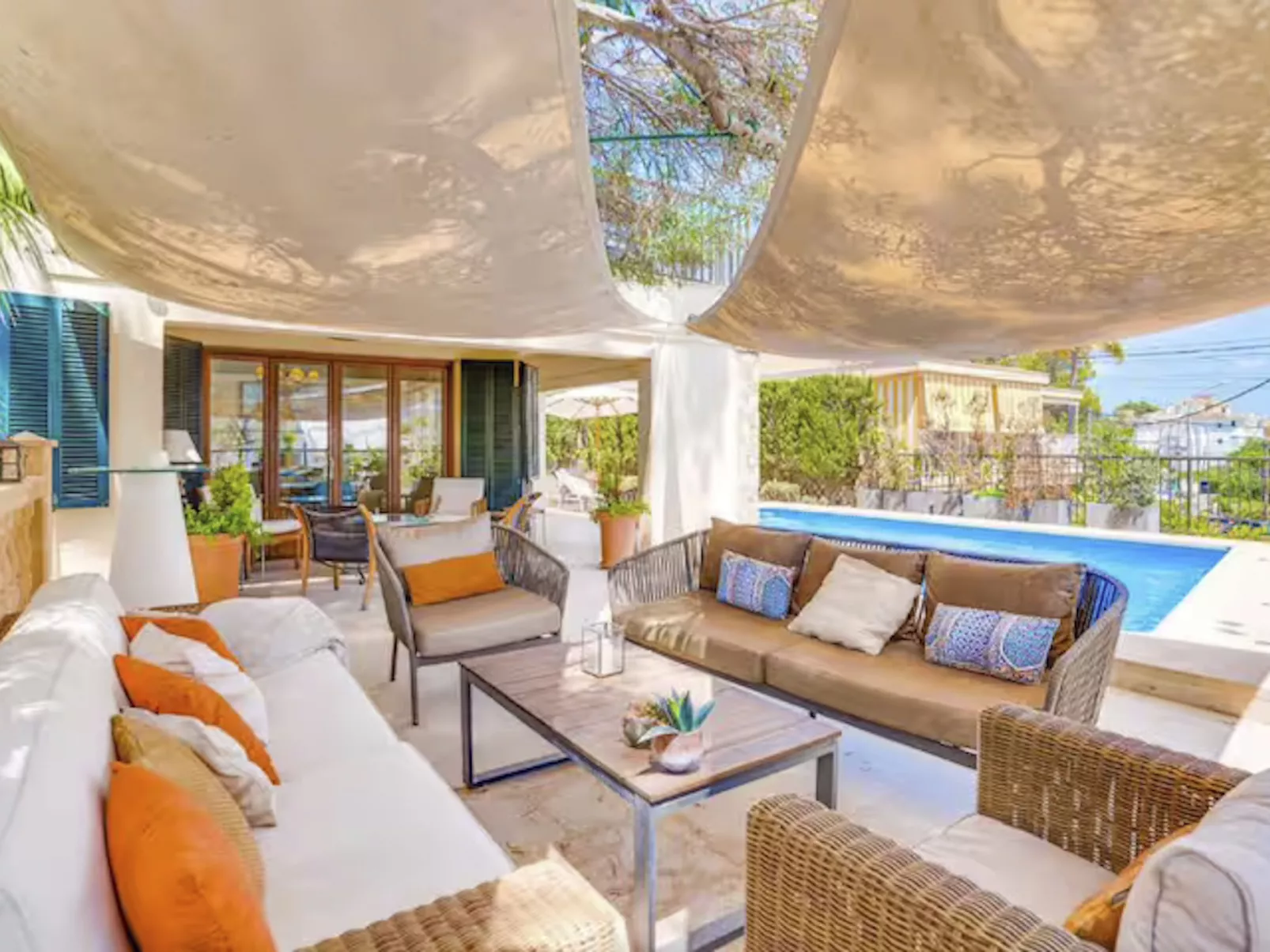 Villa mit Pool in Cala Estancia, nahe Palma-Image-tags.info