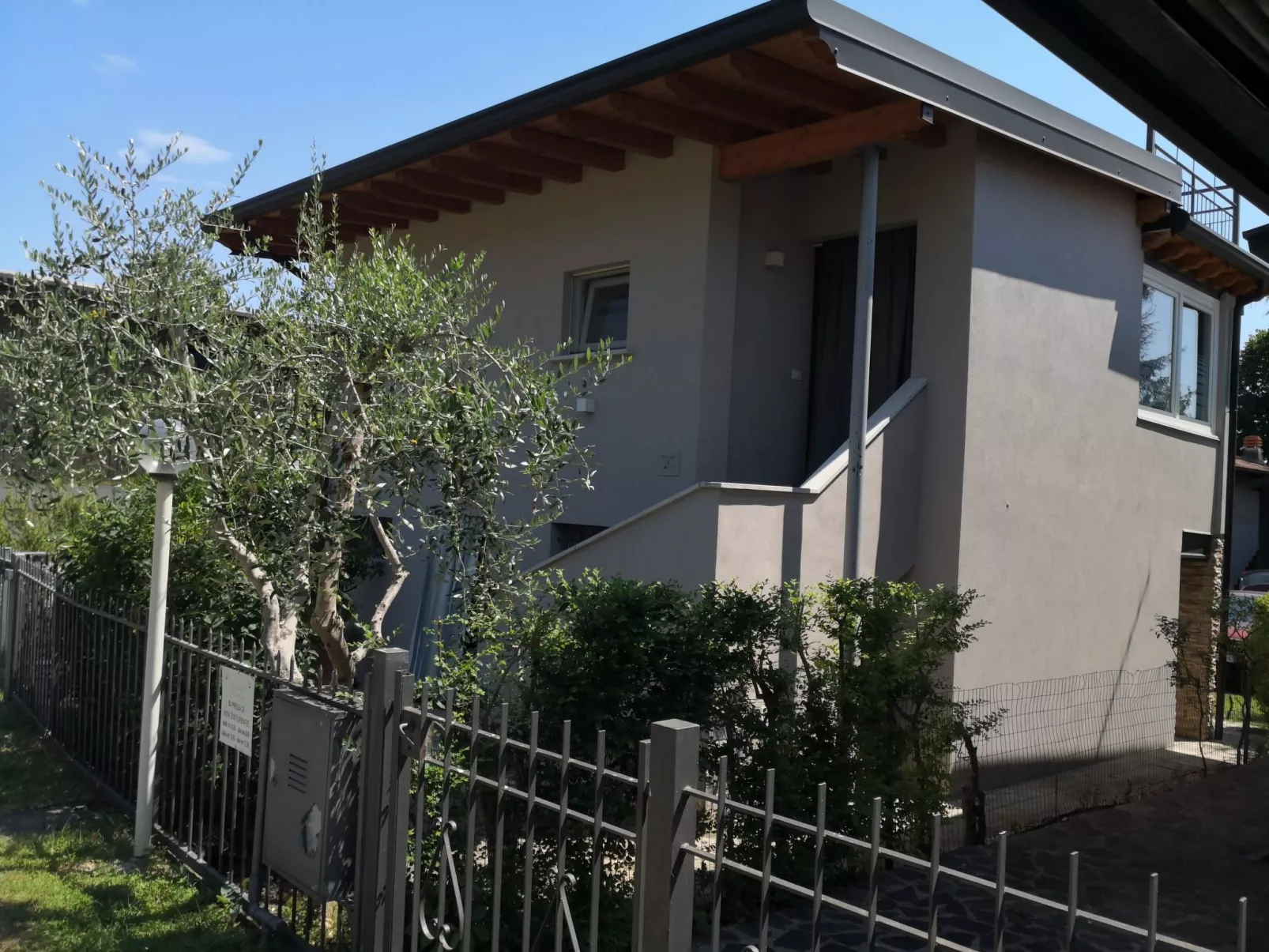 Freifläche mit direktem Zugang zum Strand-Outside