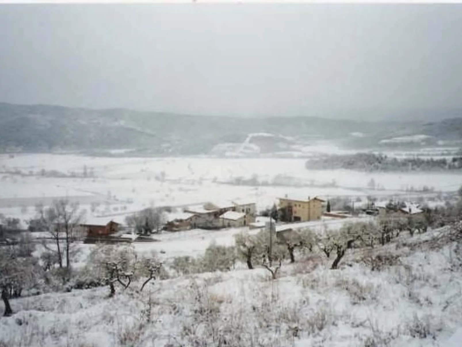 Cal Serveró 2-Outside