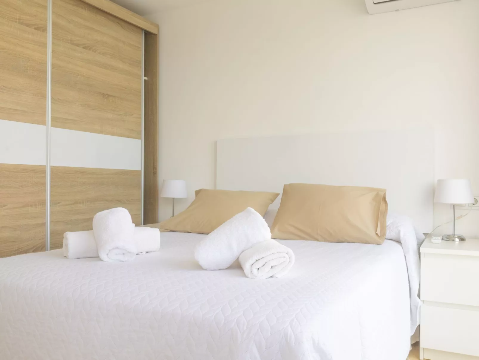 "Luisamar Meerblick".-Drinnen