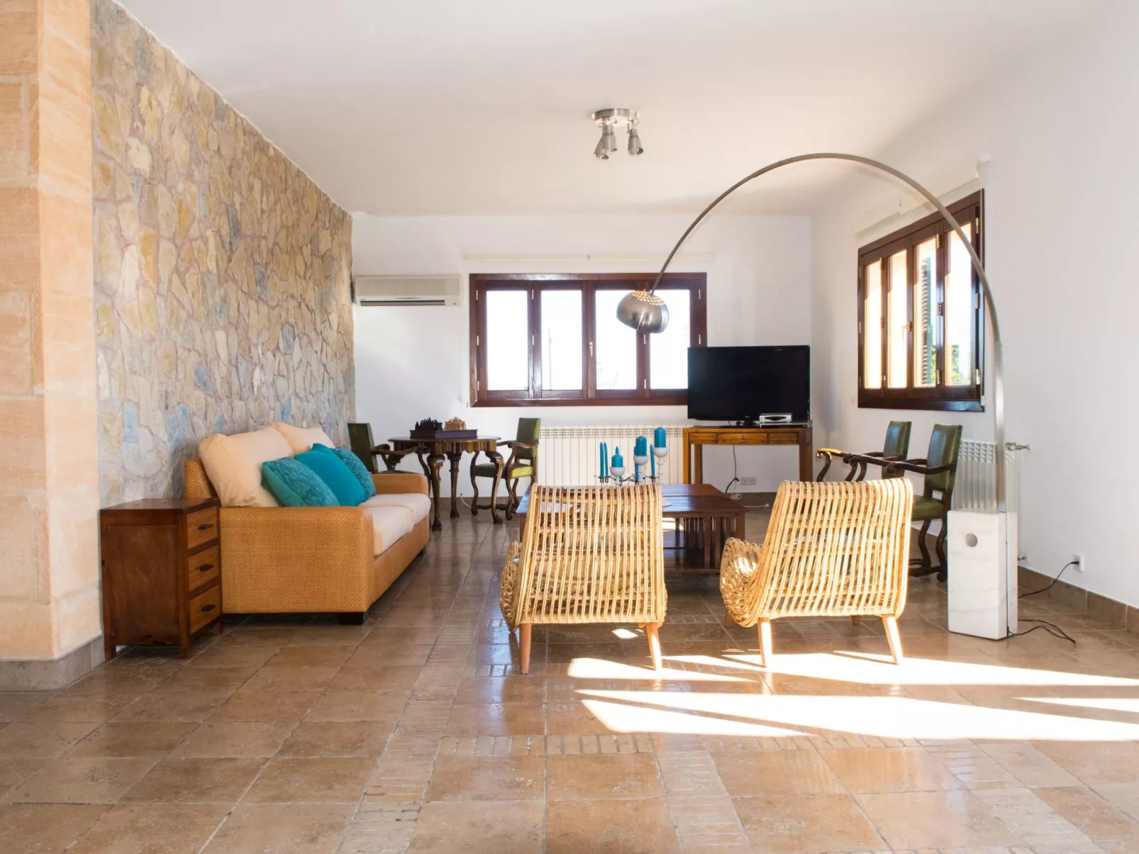 Finca 'Can Teco' mit Terrasse-Drinnen