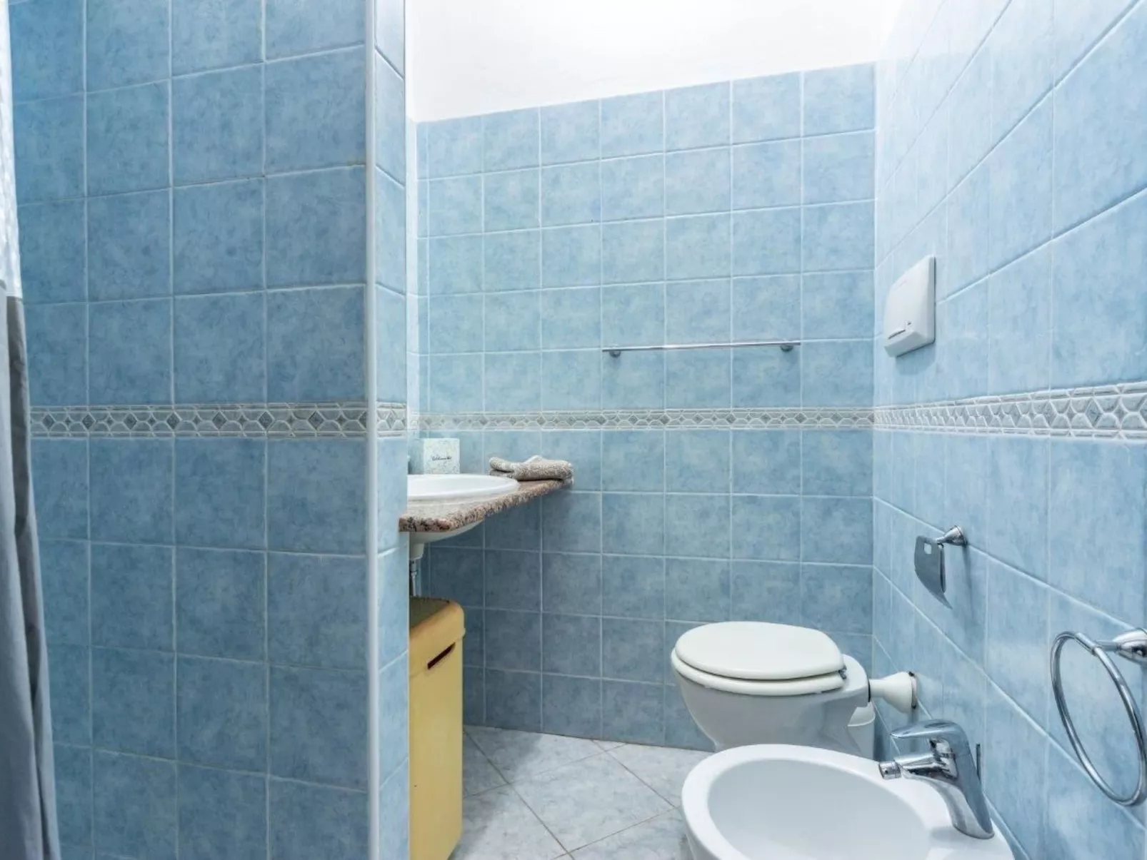 Wohnung in Villa am Meer und mit Meerblick-Image-tags.info