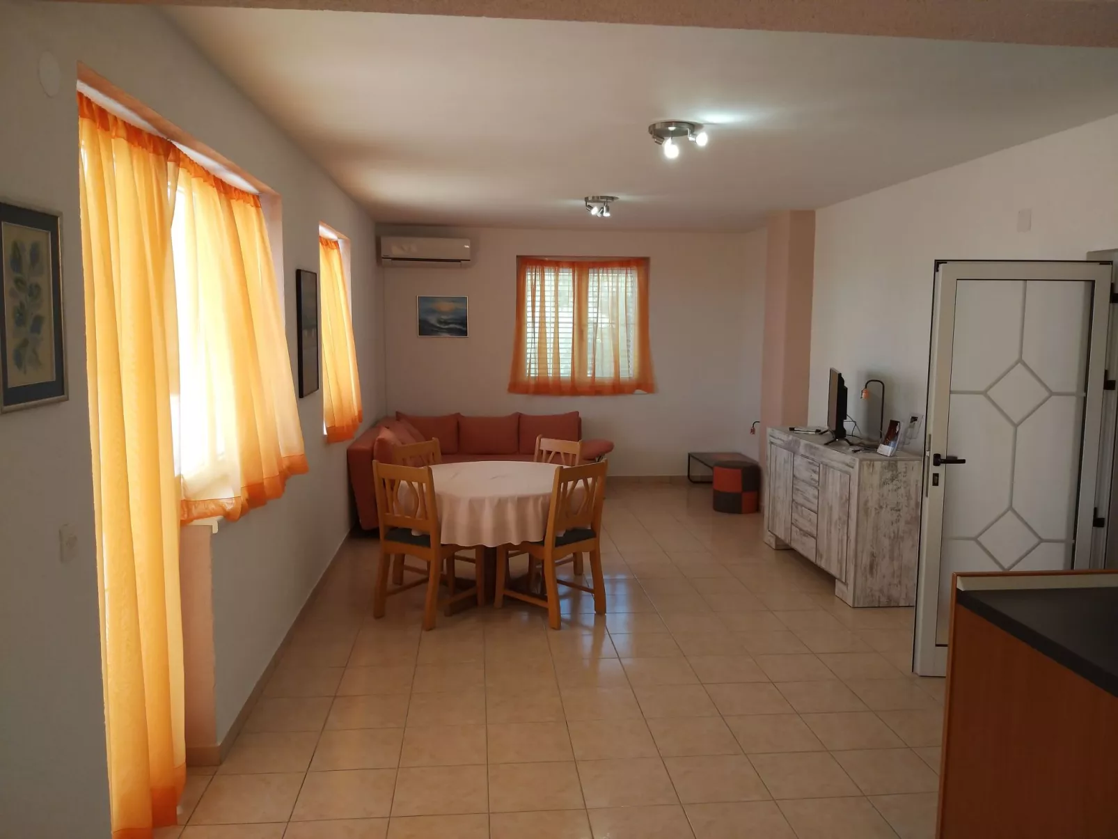 Michele-Mandarin-Drinnen