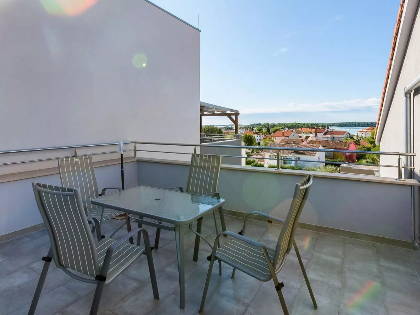 Marica - Ankica-Dehors