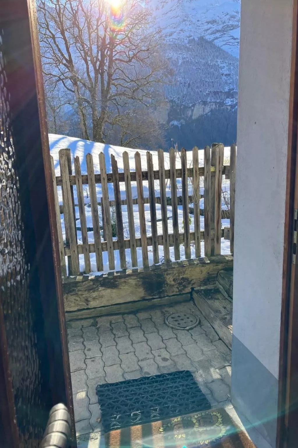 Gemütliches SINGLE-Studio-Outside