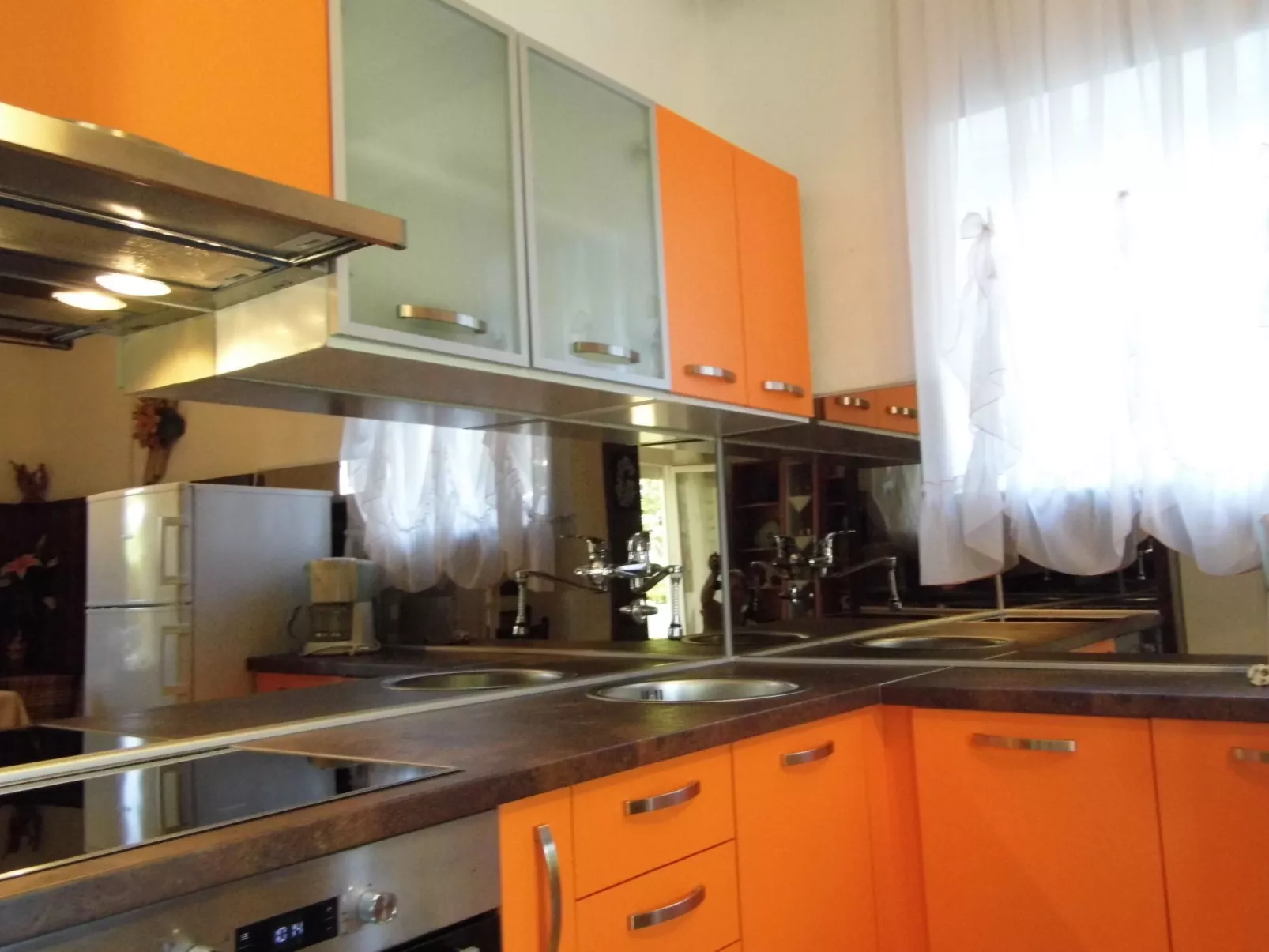 Schöne, gemütliche Ferienwohnung "Mira B" mit Garten-Drinnen