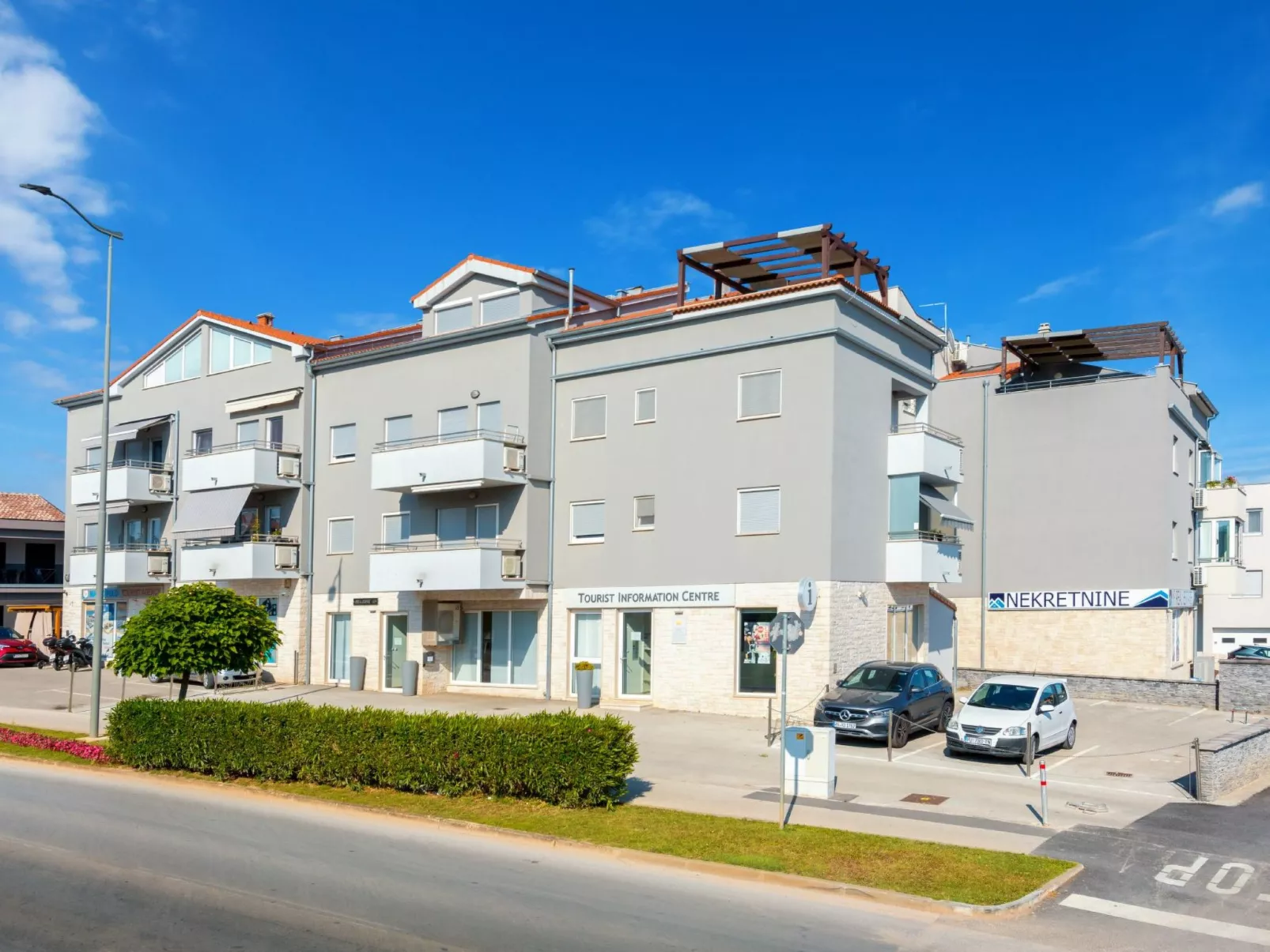 "Marica J2" mit Balkon-Outside