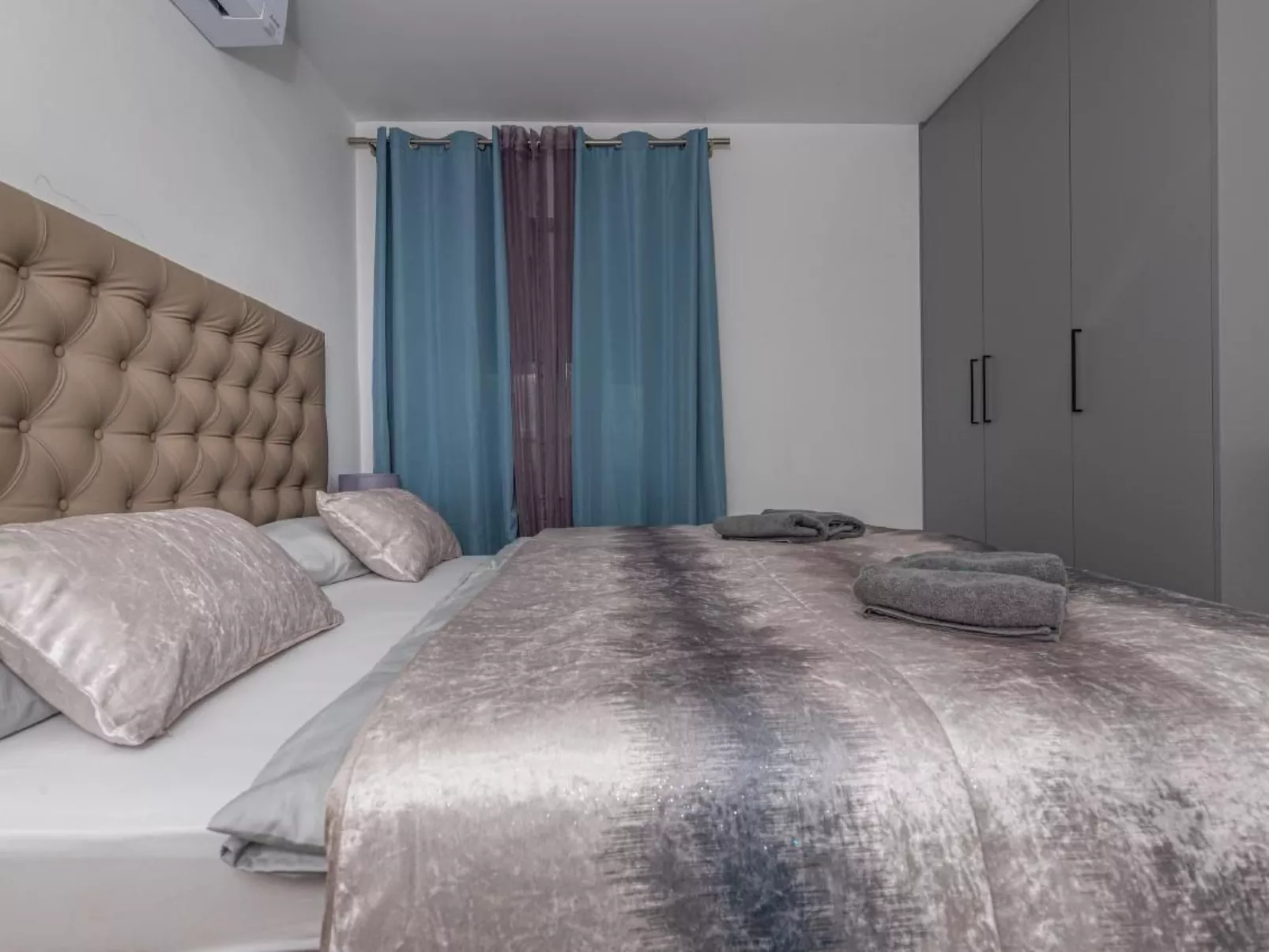 Apartment Helena-Drinnen