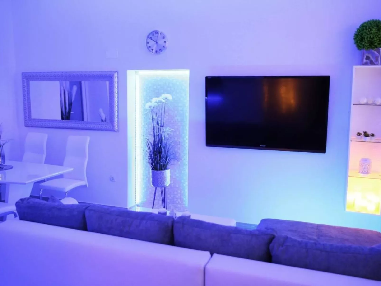 Mit Hot Tub-Image-tags.info