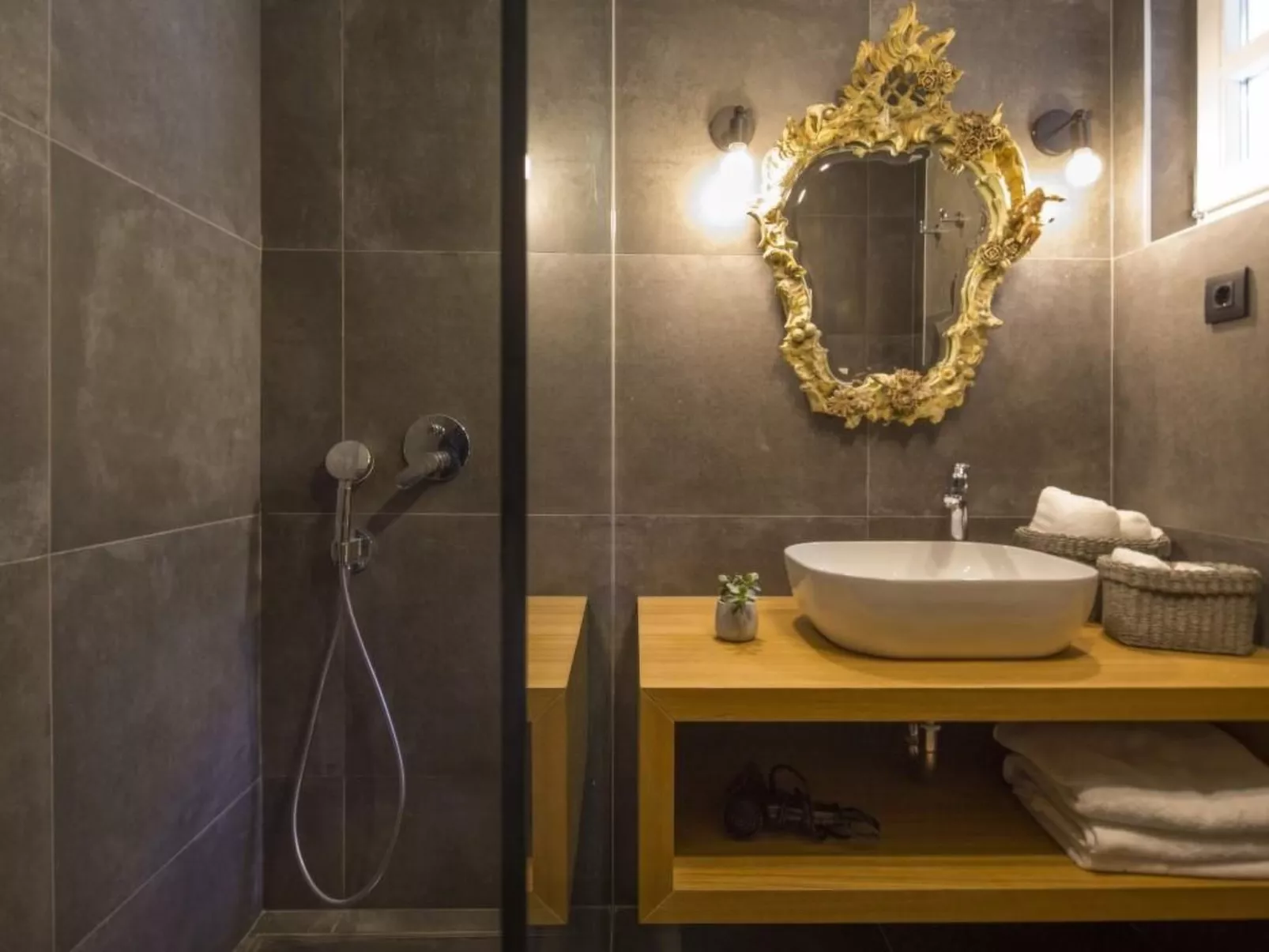 Villa 2M in Makarska-Inside