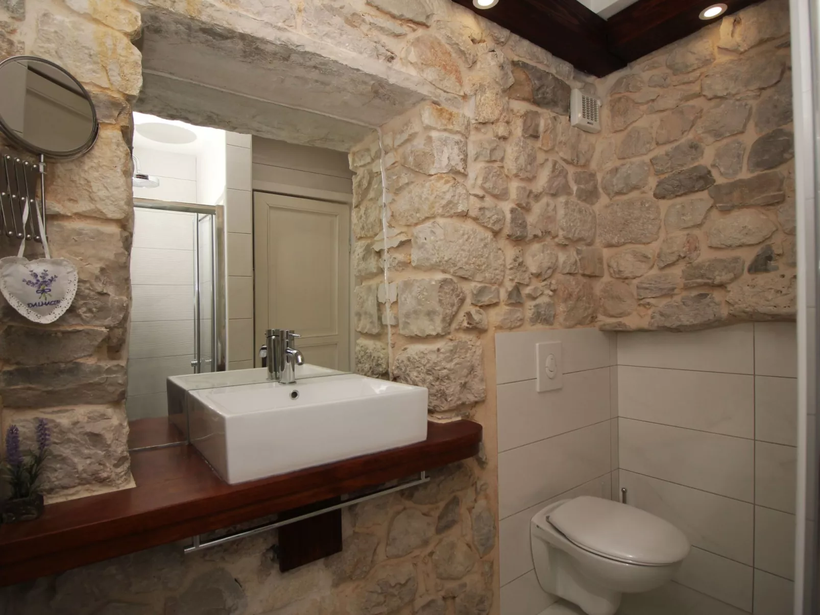 Luxuriöse Villa Kalalarga im Zentrum der Stadt-Dedans