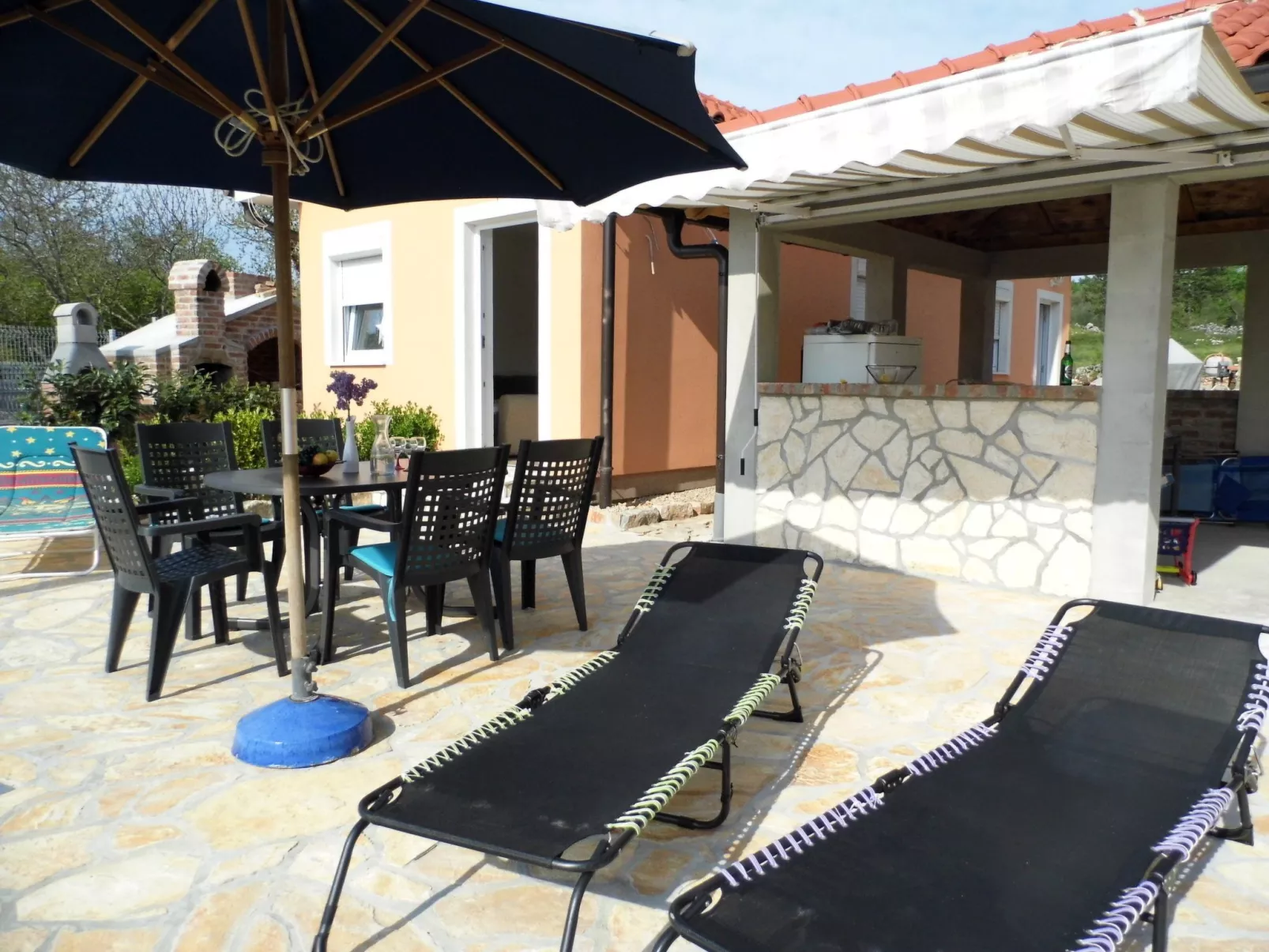 Wunderschöne Ferienwohnung, mit Meerblick und Pool-Image-tags.info