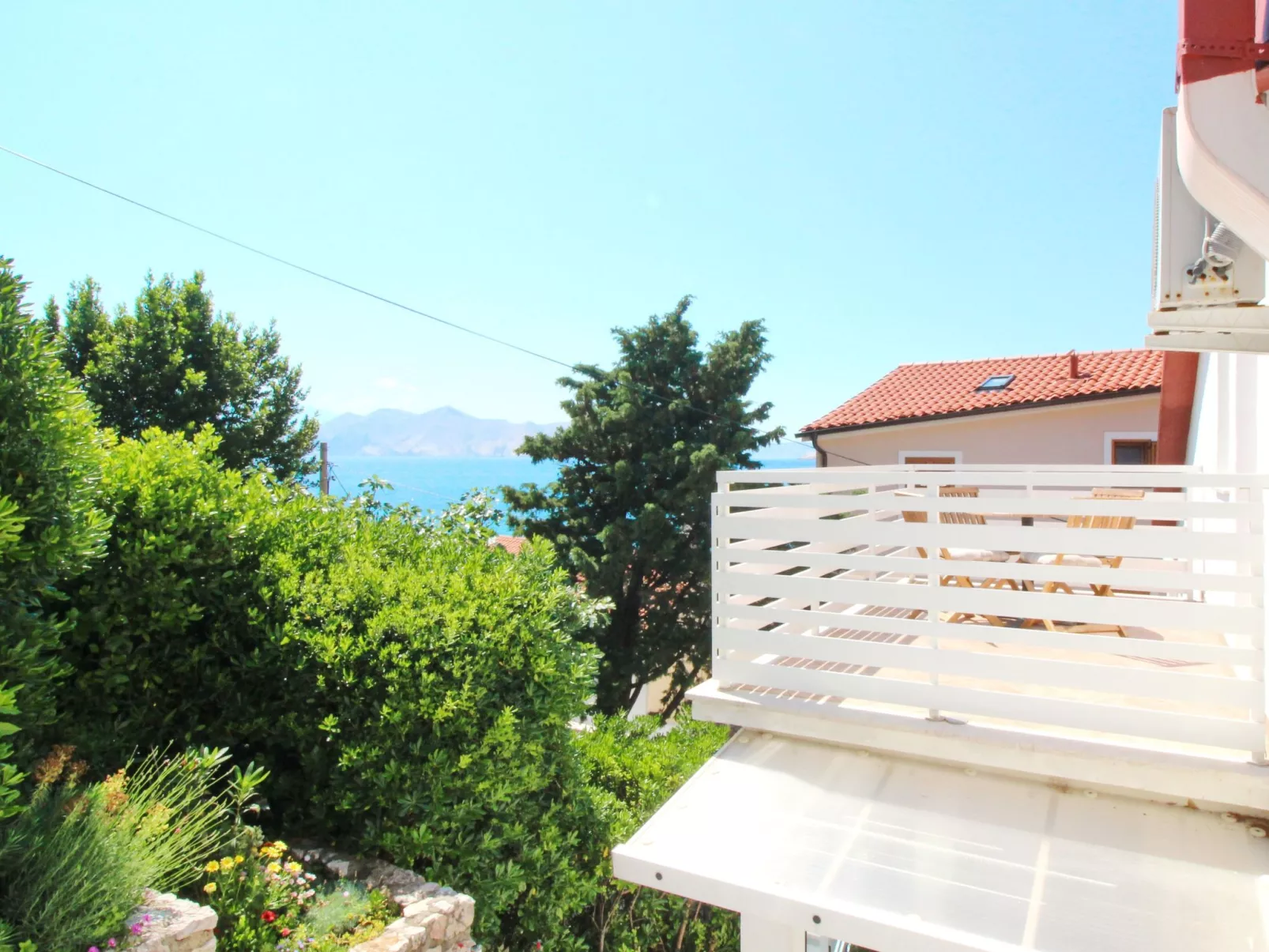 C. Silvija Senj-Outside