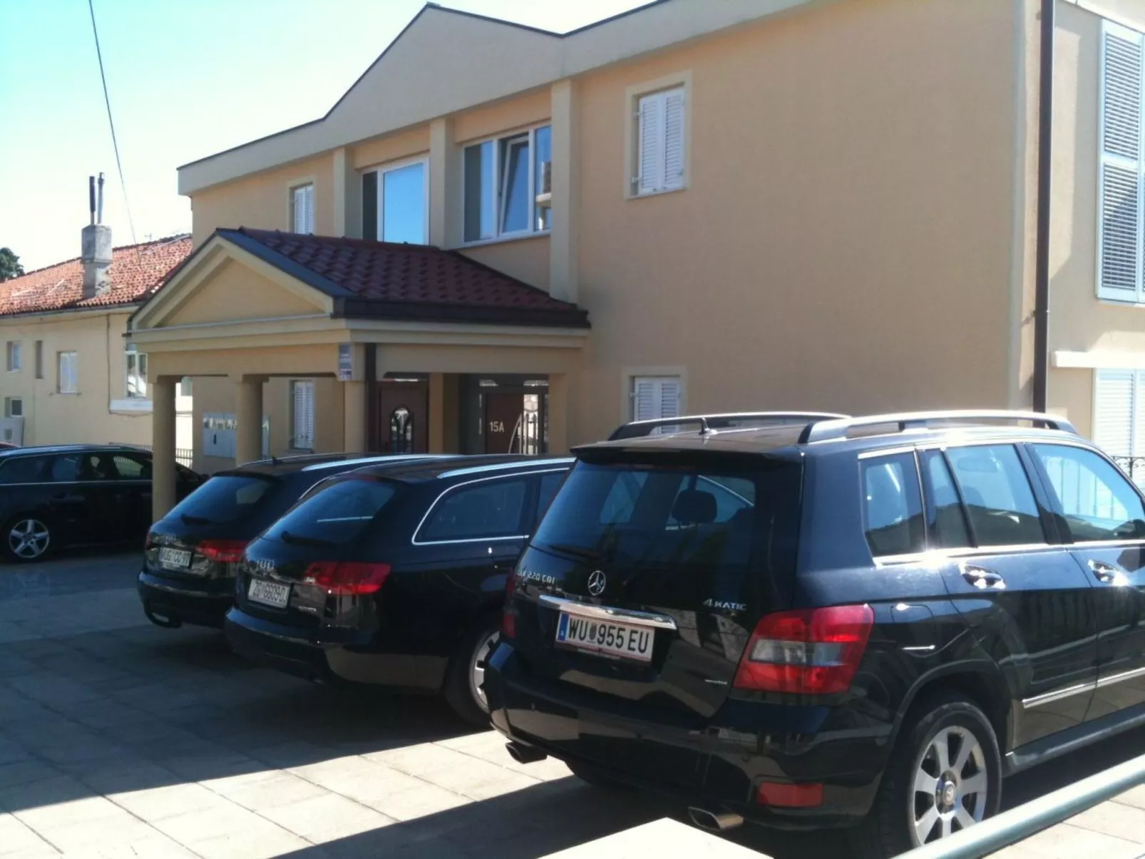 Für vier Personen mit Balkon-Dehors