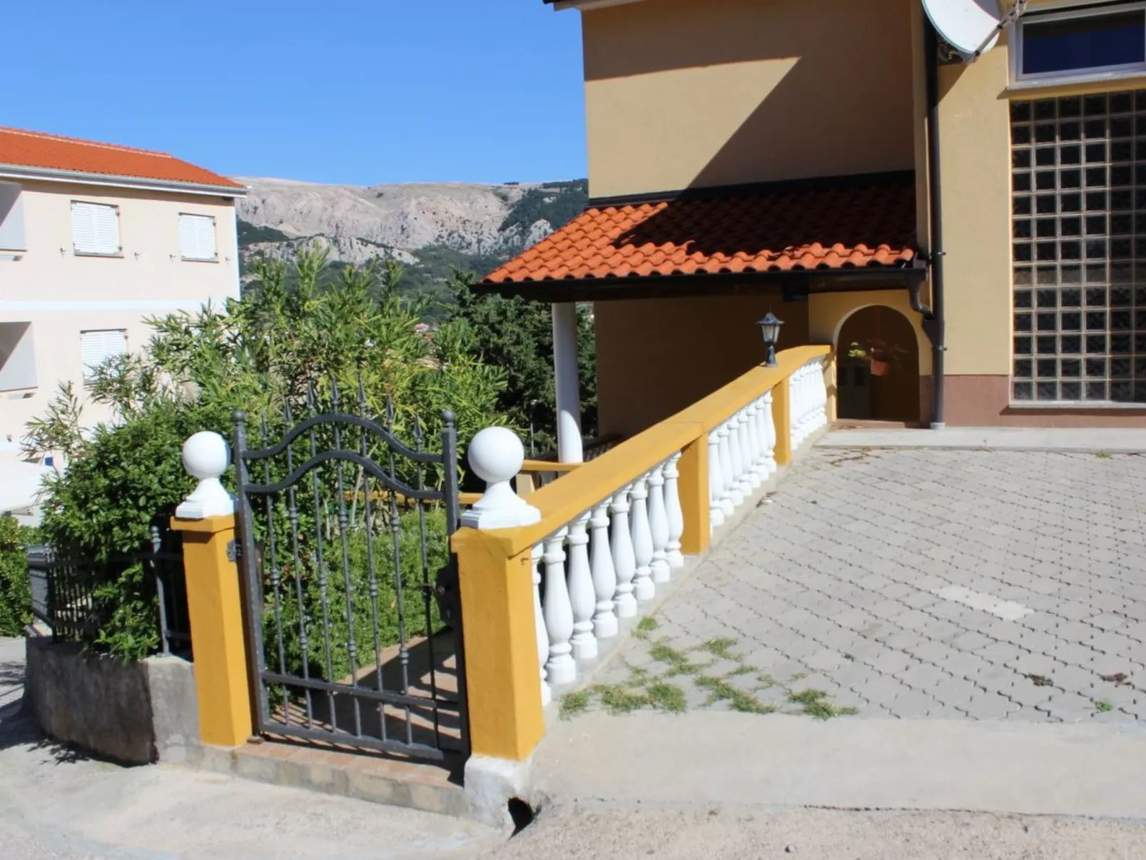 Wohnung in Baška mit Eigenem Balkon-Draußen