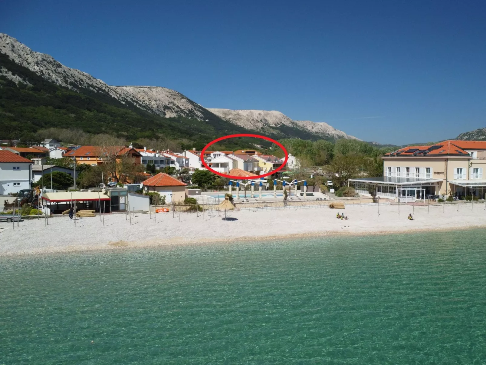 In Baska in der Nähe von Strand-Dehors