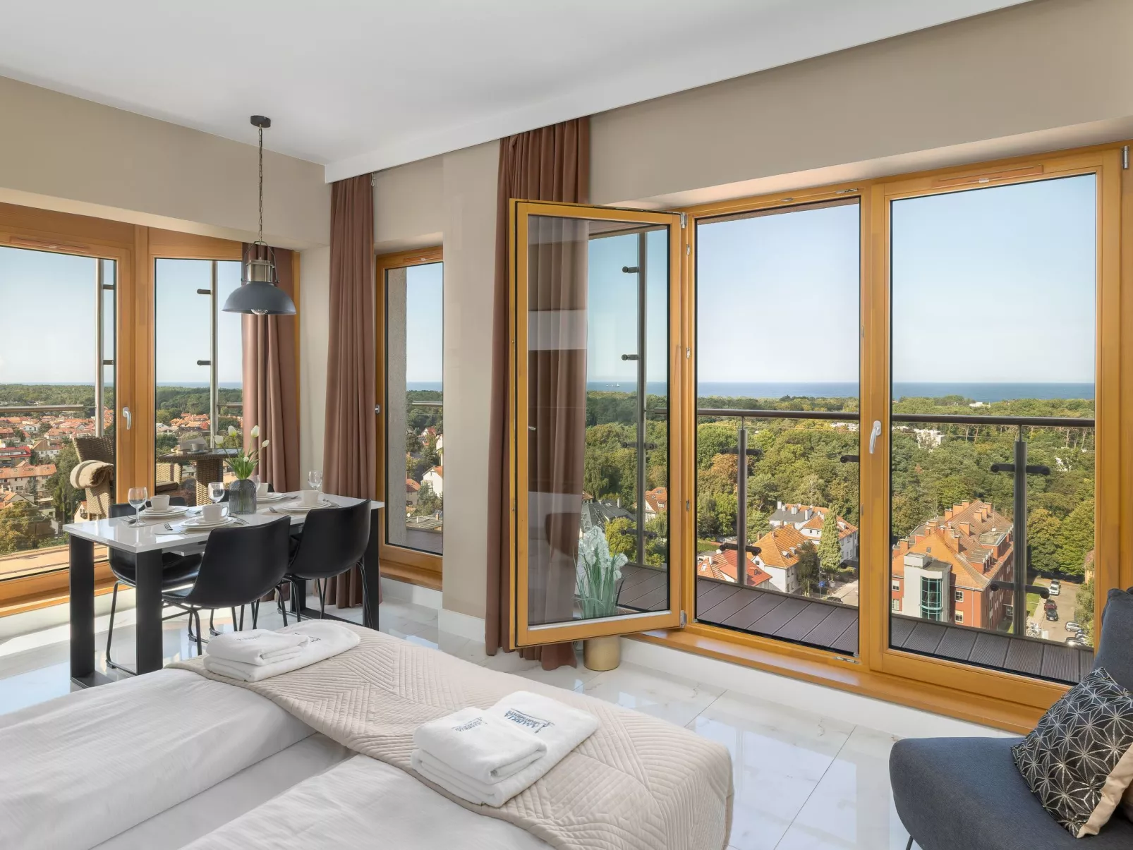 "Platan Tower 114"-Image-tags.info