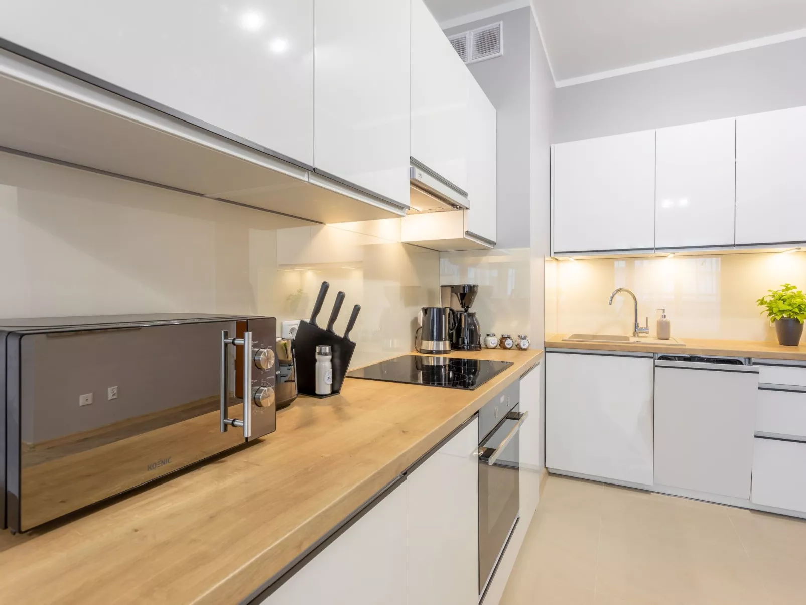 Flora direkt am Meer-Image-tags.info