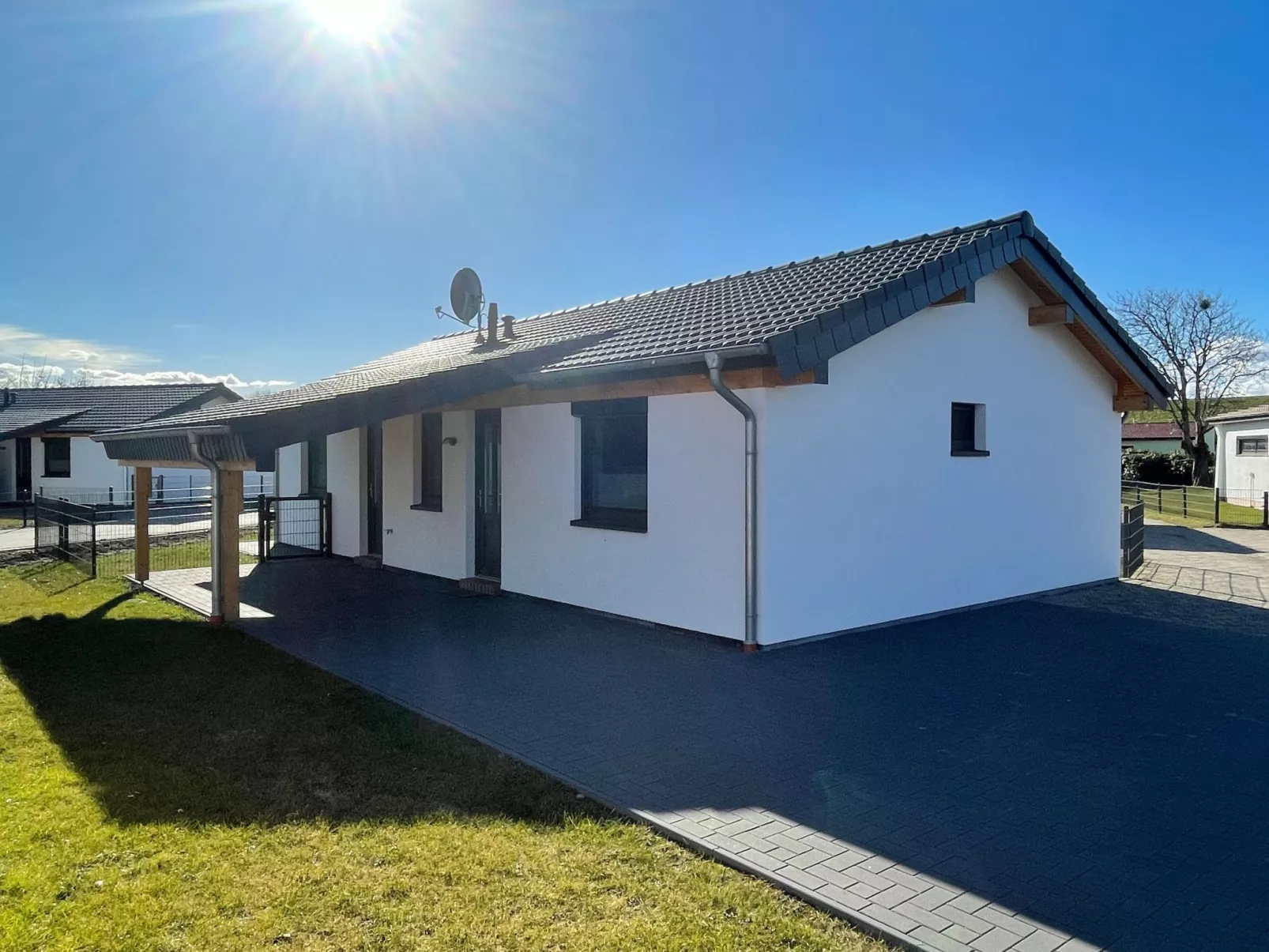 N4 Haus in Nordseenähe mit Terrasse und Garten-Outside