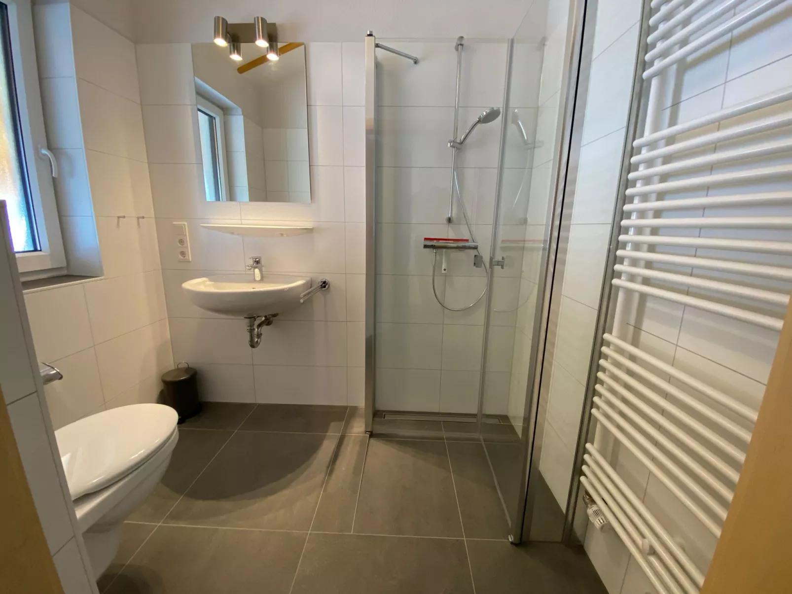 N7 Haus mit Terrasse und Garten an der Nordsee-Drinnen