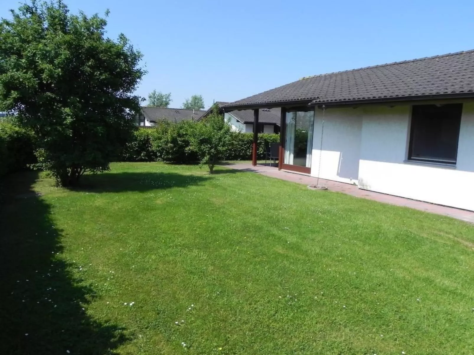 J10 Eingefriedetes Ferienhaus in Eckwarderhörne - Dehors