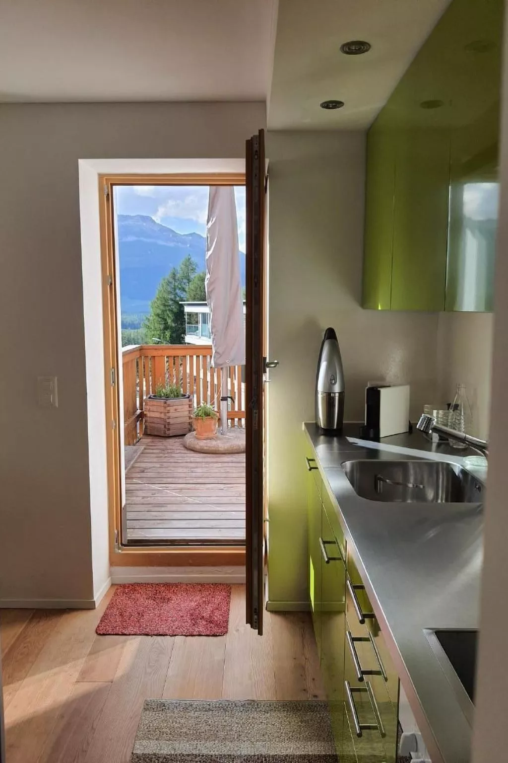 Chesa Vista Mezdi-Drinnen