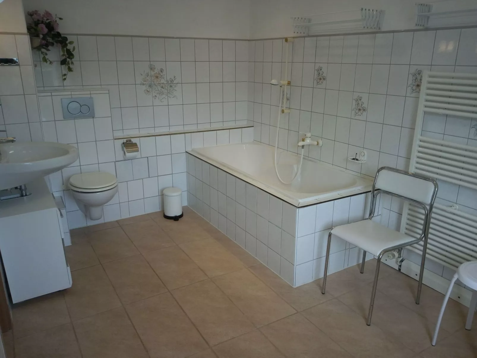 Wohnung in Hänichen mit Garten-Dedans