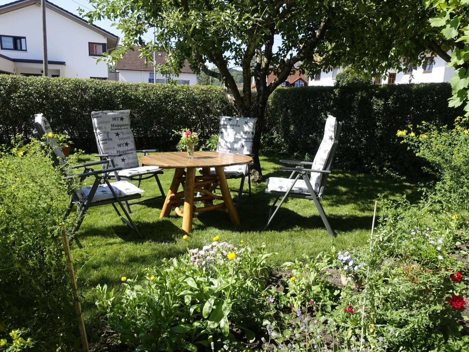 Mit Garten im schönen Tannheim-Draußen