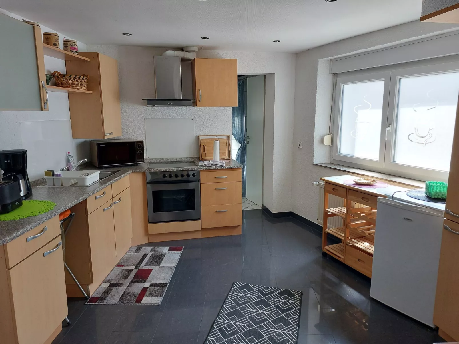 Einzigartige Lage direkt Mosel und Radweg.-Inside