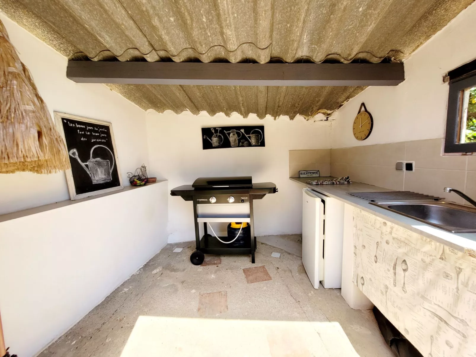 Angenehmes Ferienhaus für 5 Personen-Outside