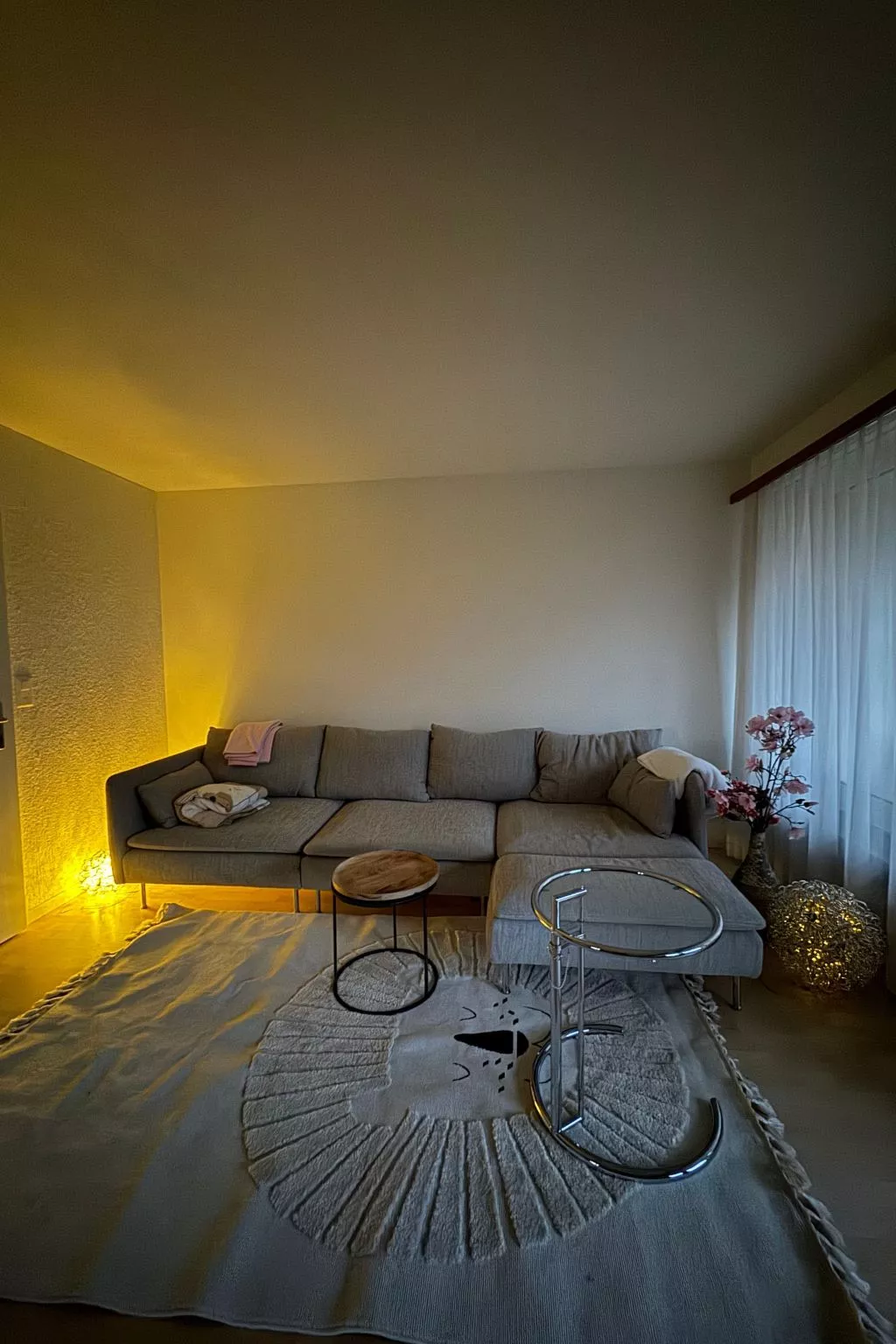 Silent Escape-Inside