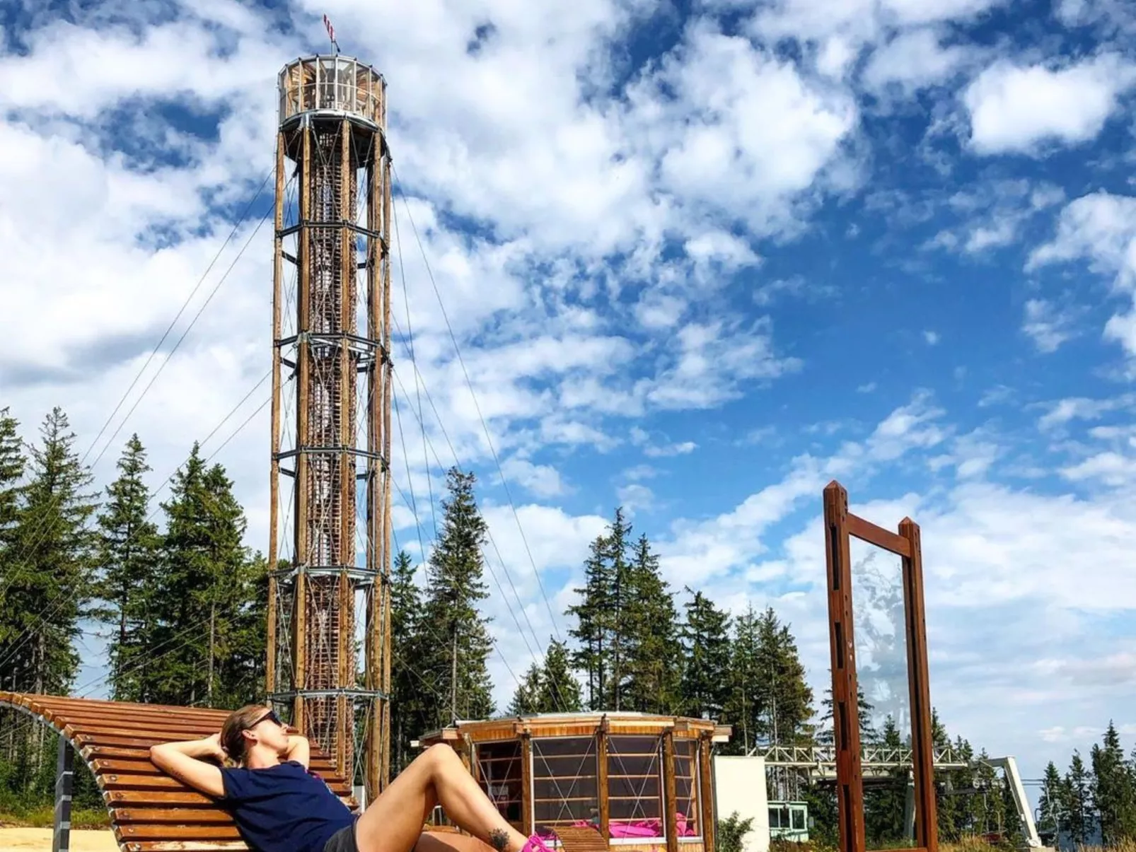 Chalet "Chestnut cottage" in den Bergen.-Draußen