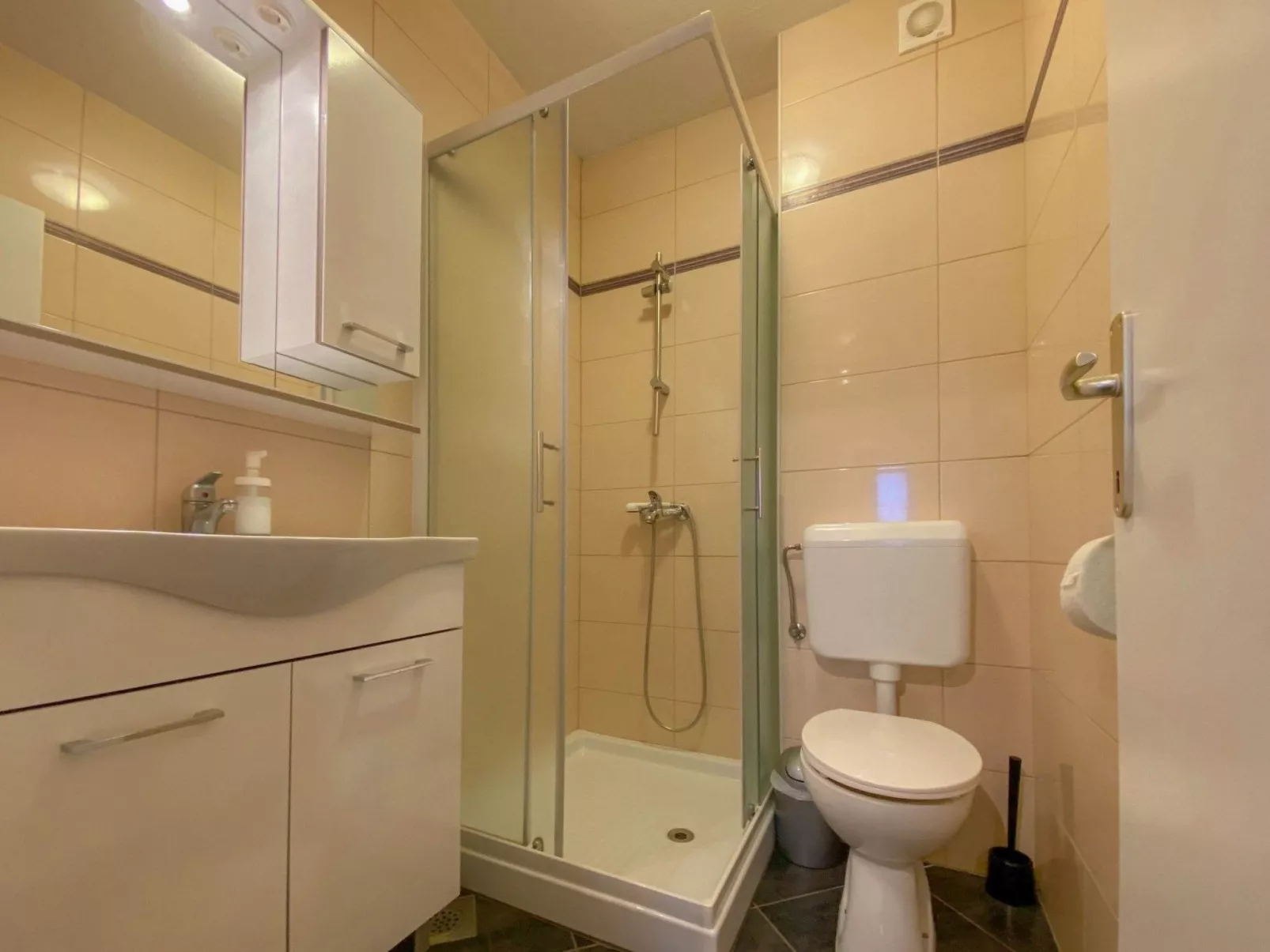 Libera am Strand-Inside