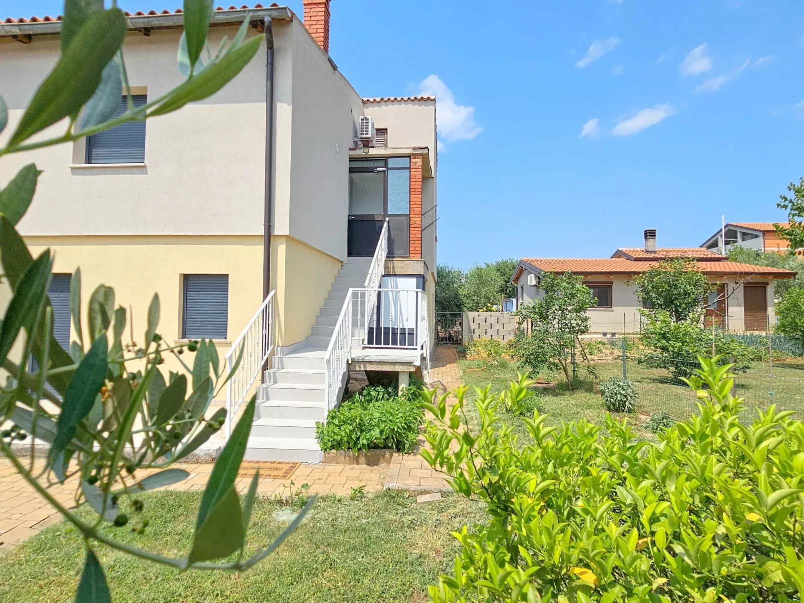 "Ines A5" mit Balkon-Dehors