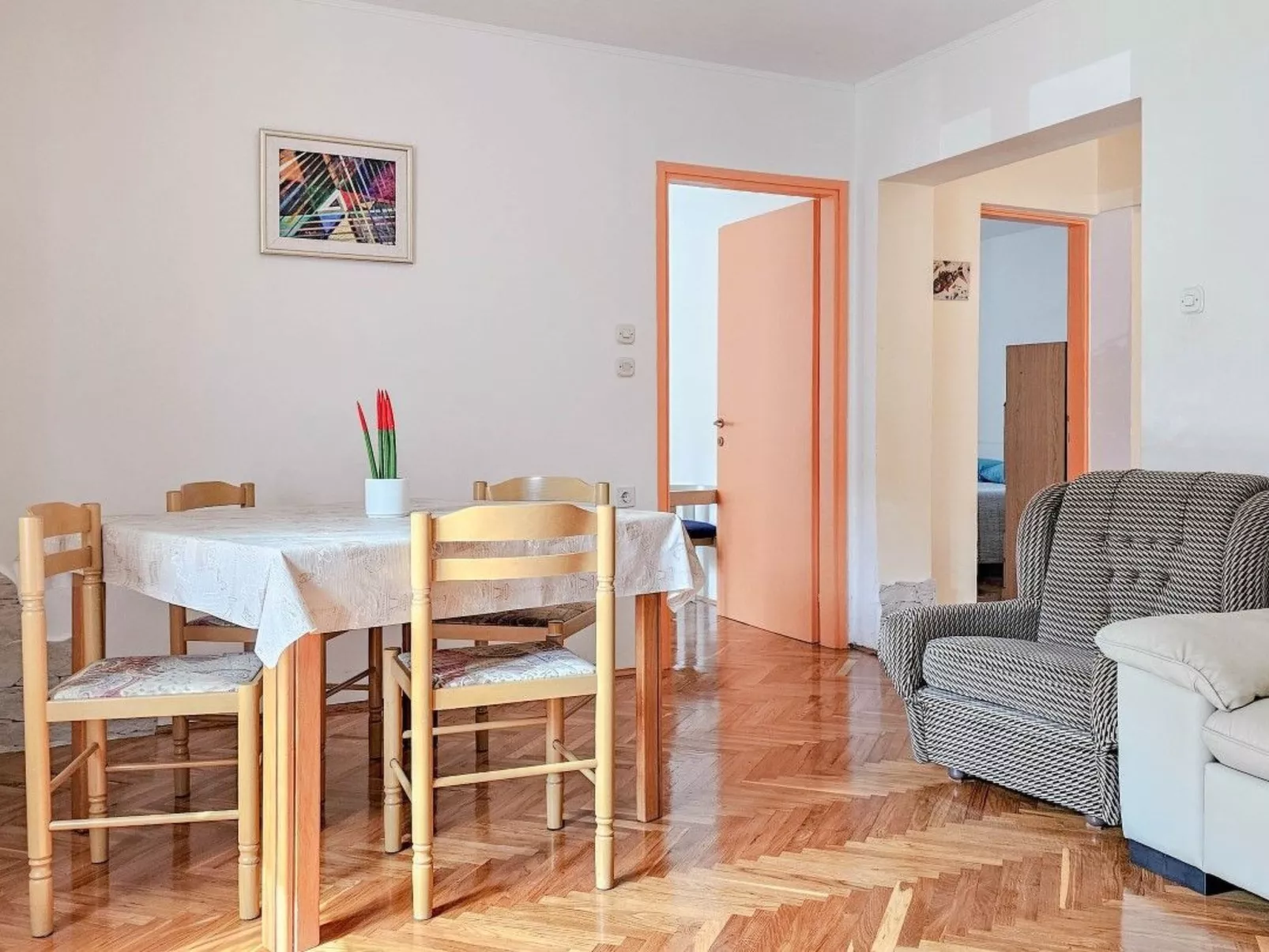 Wohnung in der Altstadt mit Terrasse und Parkplatz-Image-tags.info