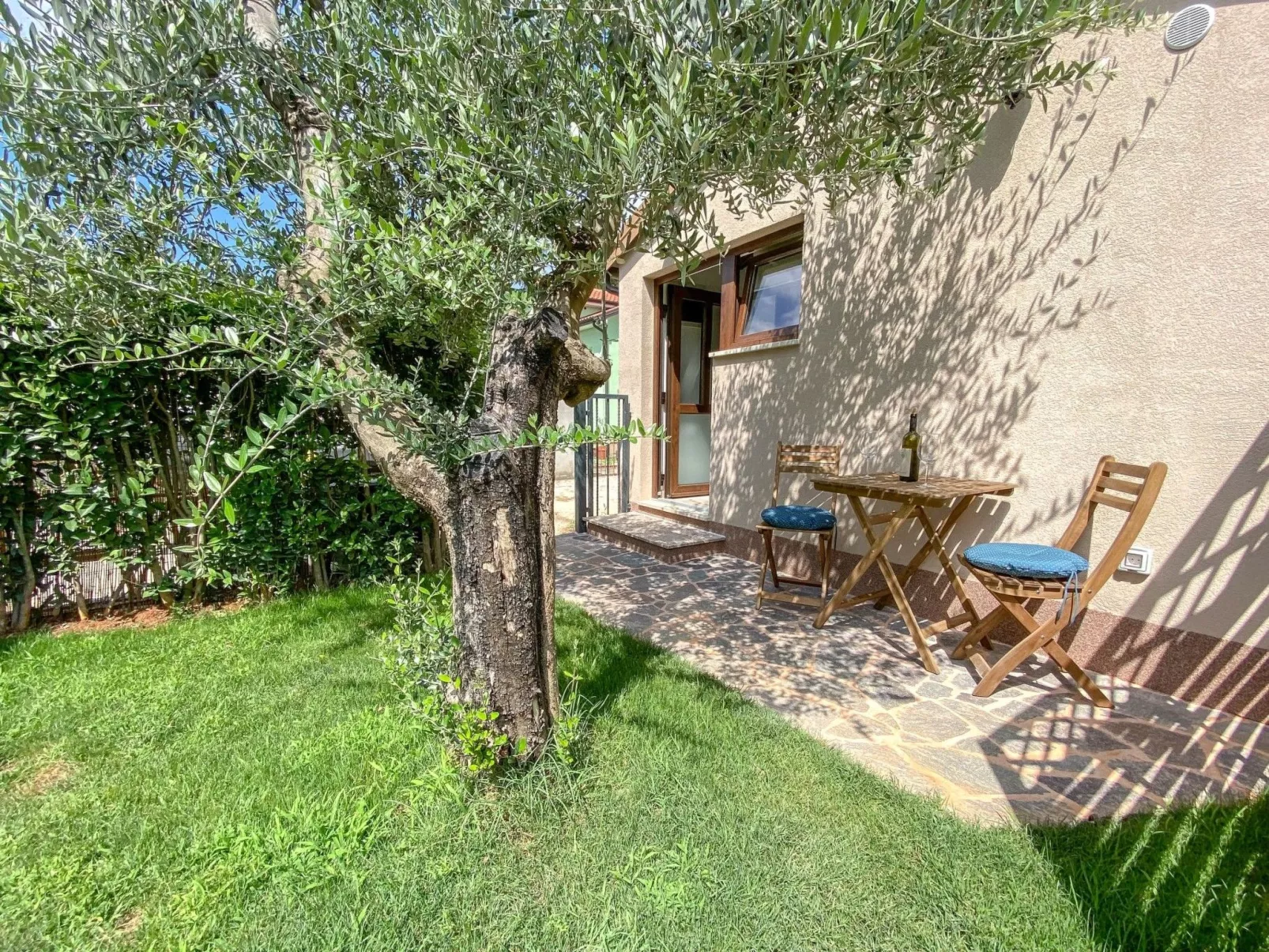 Gemütliches Studioappartement Doris-Draußen