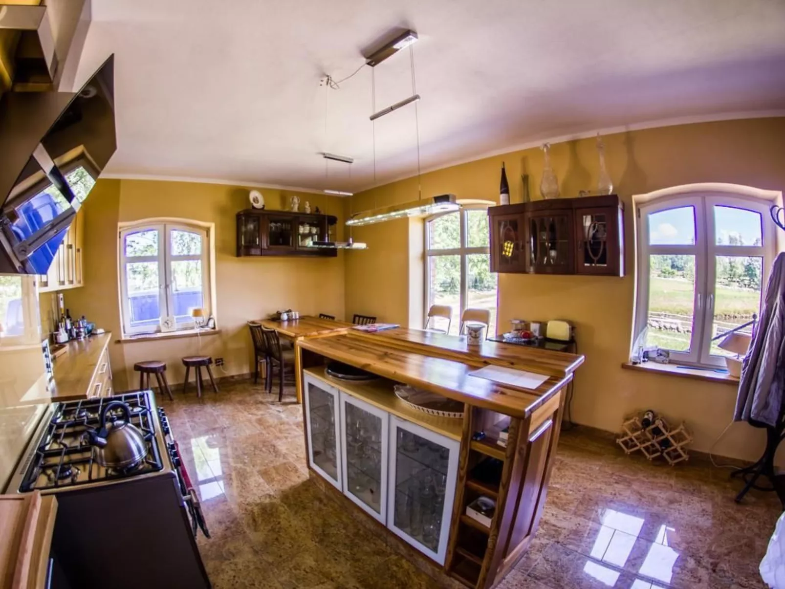 In Szopa mit Garten und Terrasse-Image-tags.info