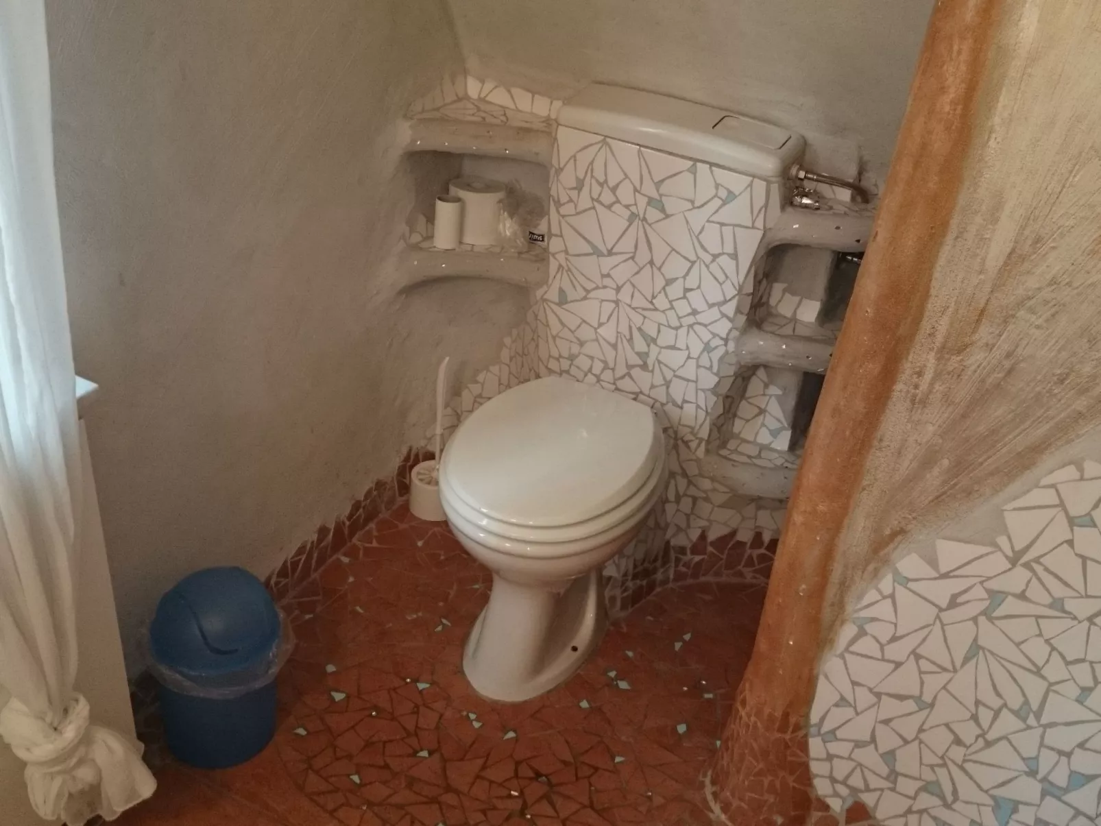 In ruhiger Lage am Waldrand mit Terrasse und großem Grundstück-Drinnen