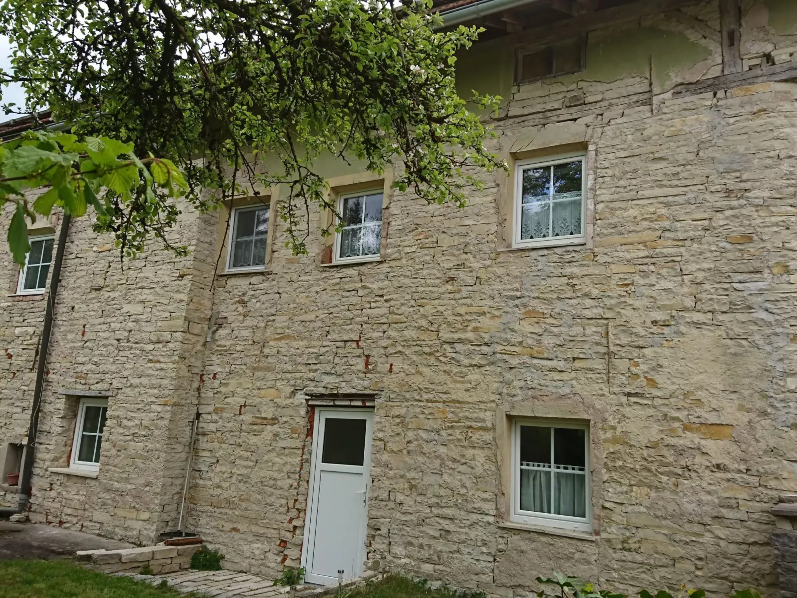 Jurahaus-Solnhofen-Draußen