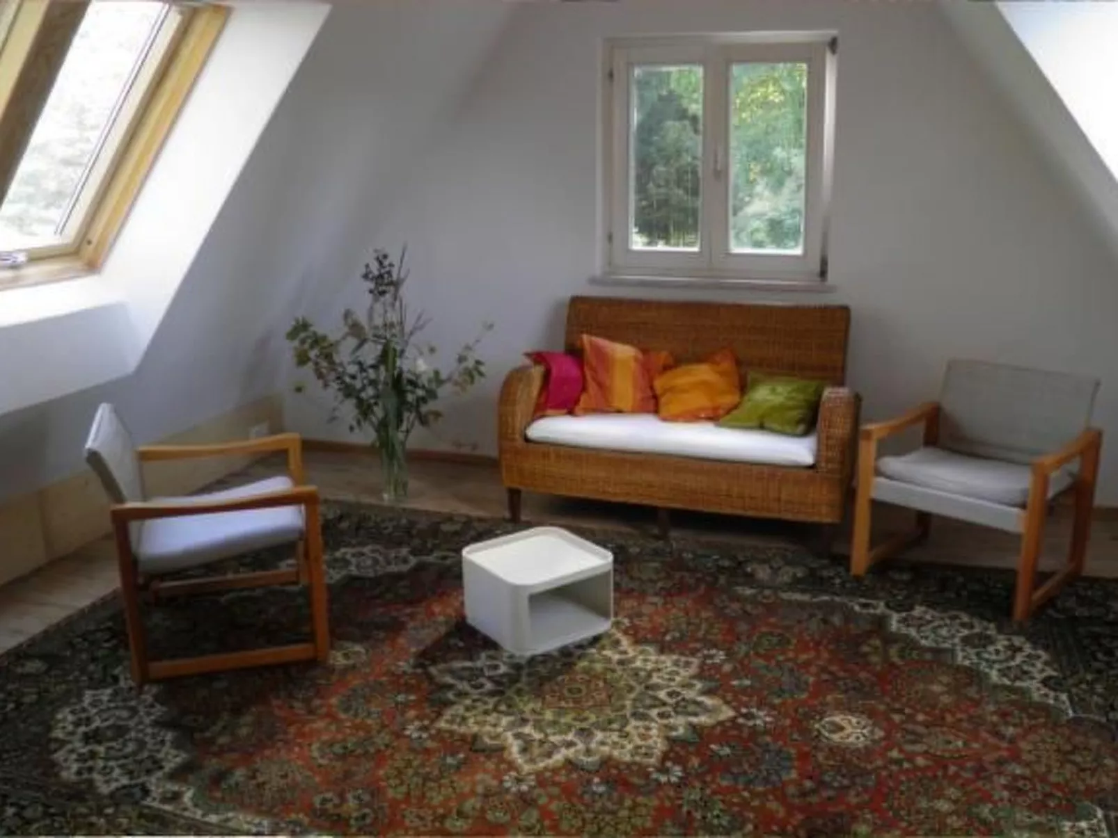 Haus mit  freier Fahrradnutzung und kleinem Boot-Dedans