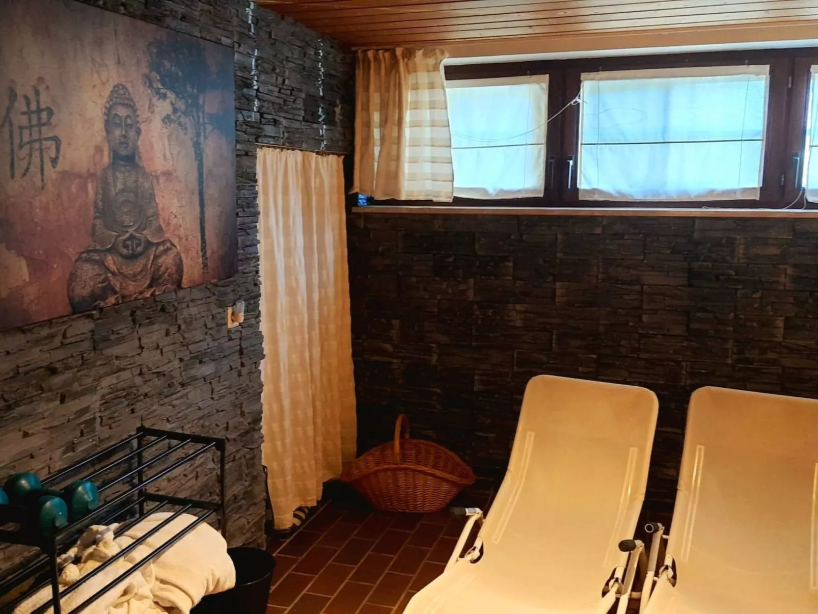 In Horben mit Großem Garten-Drinnen