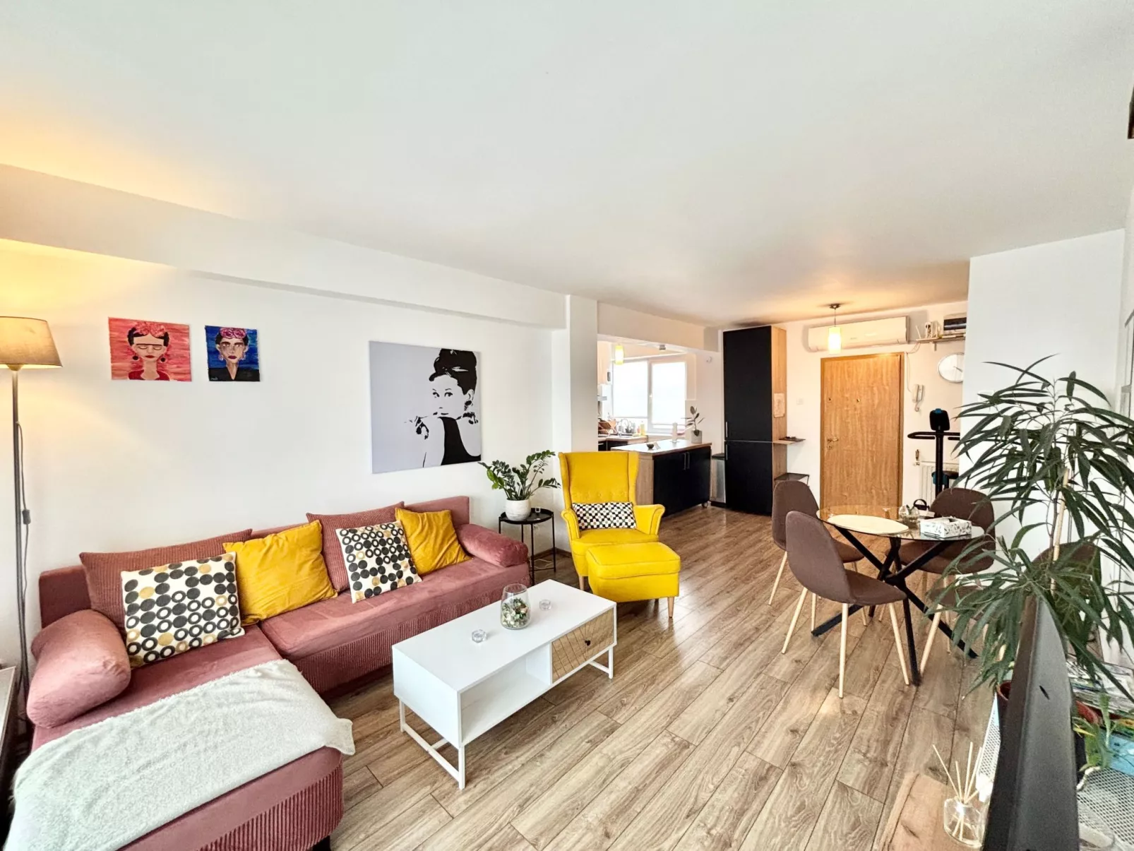 Opera Sunrise zentrale moderne Balkonwohnung-Dedans