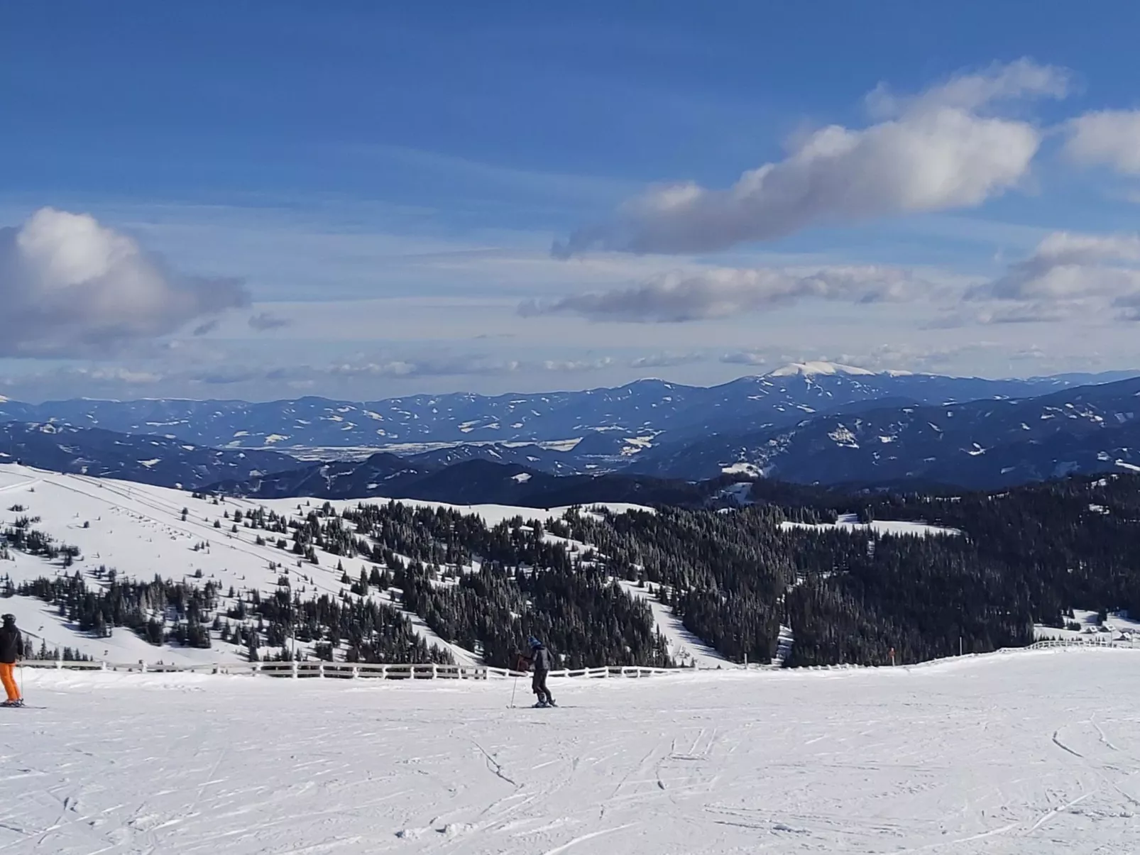 Moderne Wohnung in Pöls mit großer Terrasse-Outside