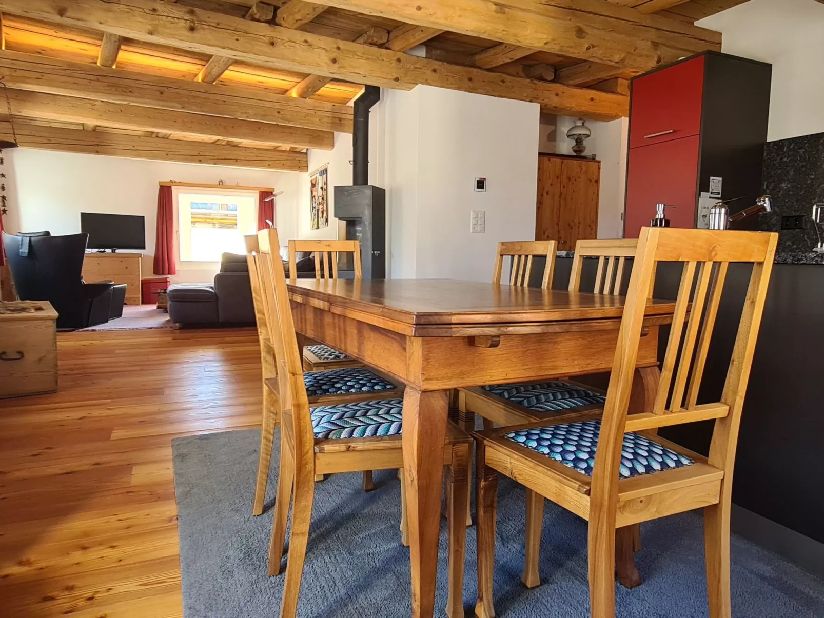 Wohnung mit atemberaubender Aussicht-Image-tags.info