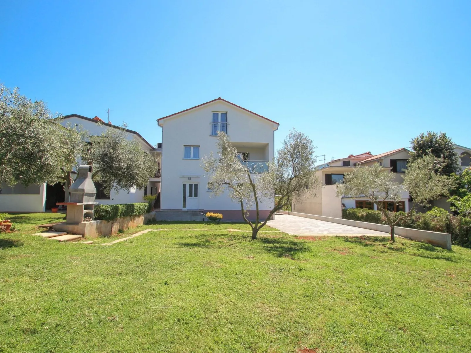 Wohnung "Sofia" mit Balkon-Draußen