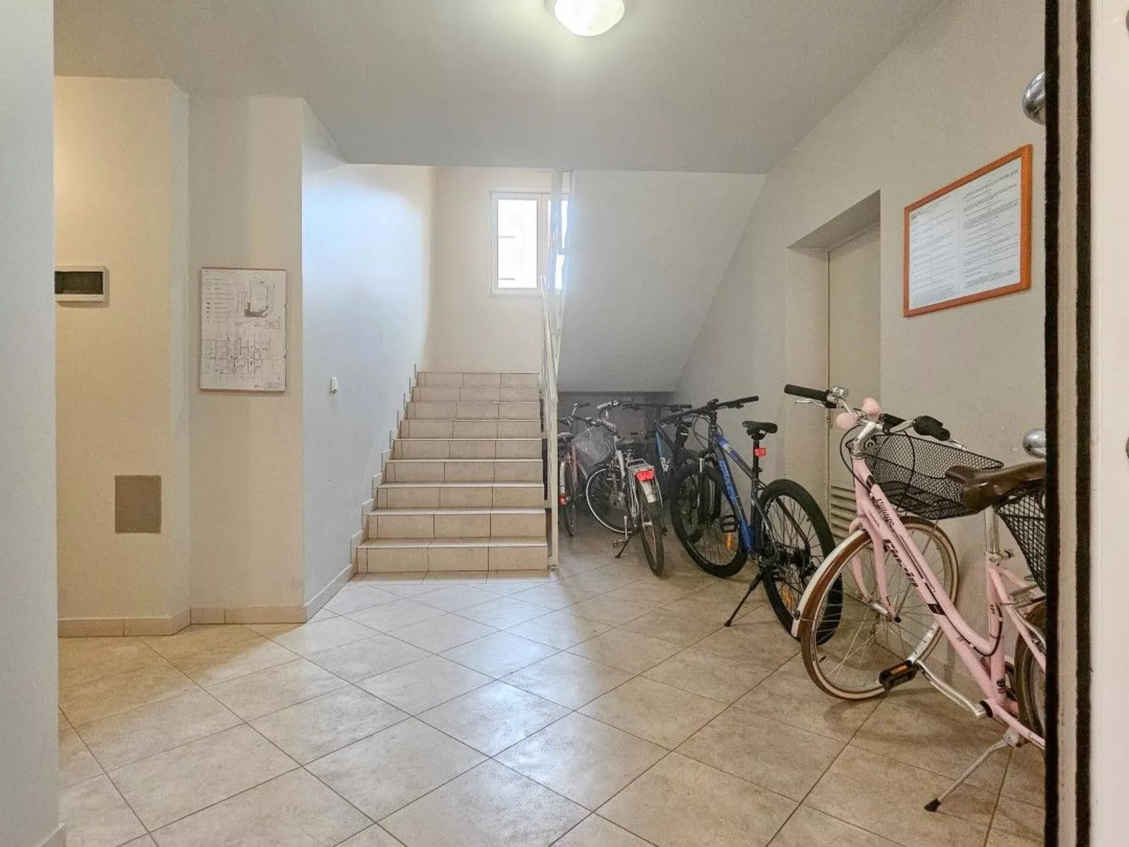 Wohnung "Senka" direkt am Strand-Inside