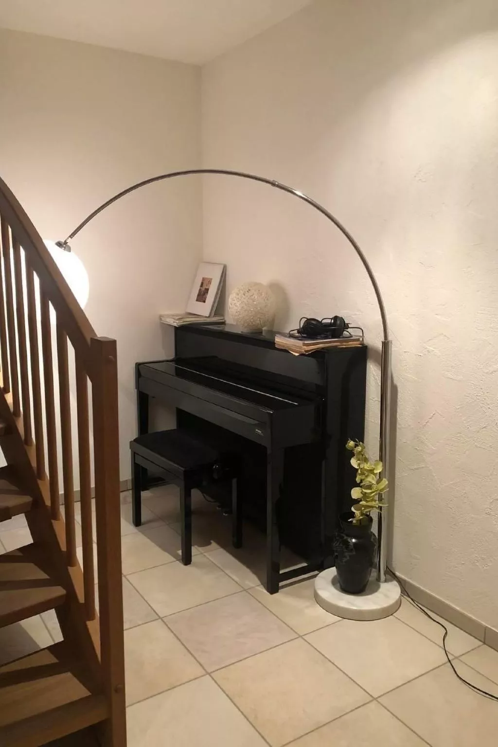 Cozy Accomodation Retreat for Families-Dedans