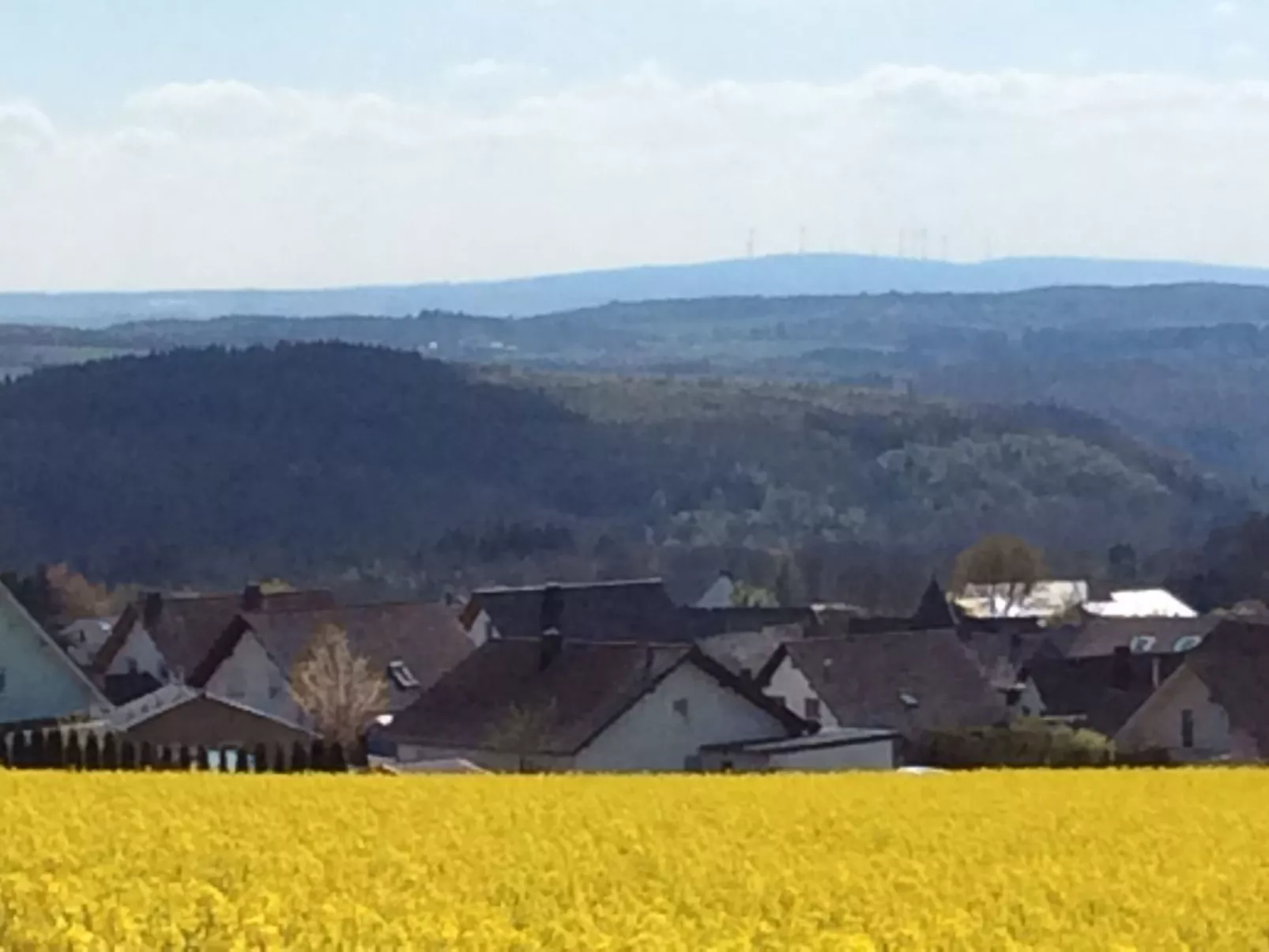 Appartement mit Balkon-Outside